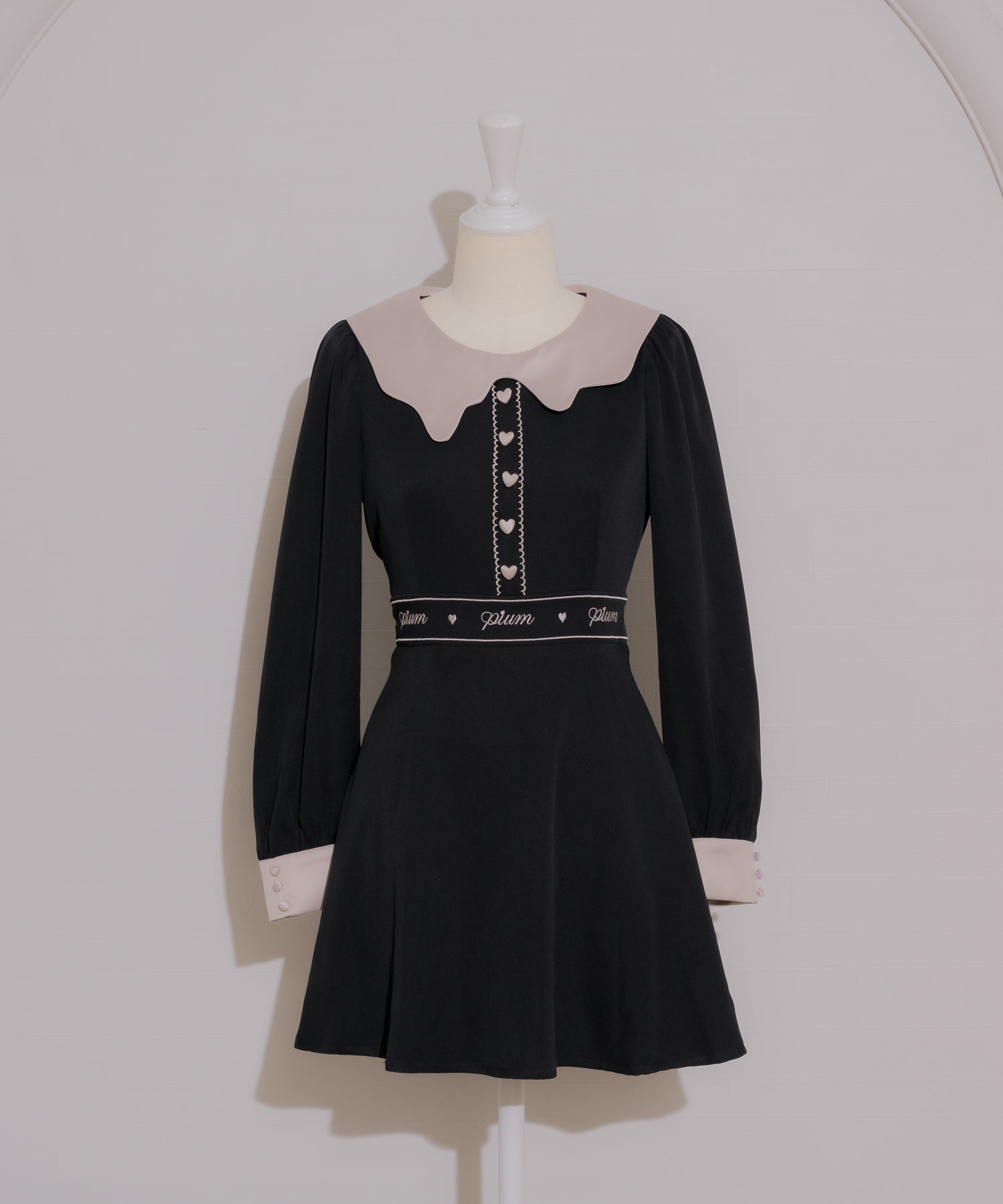 カラー:ブラック