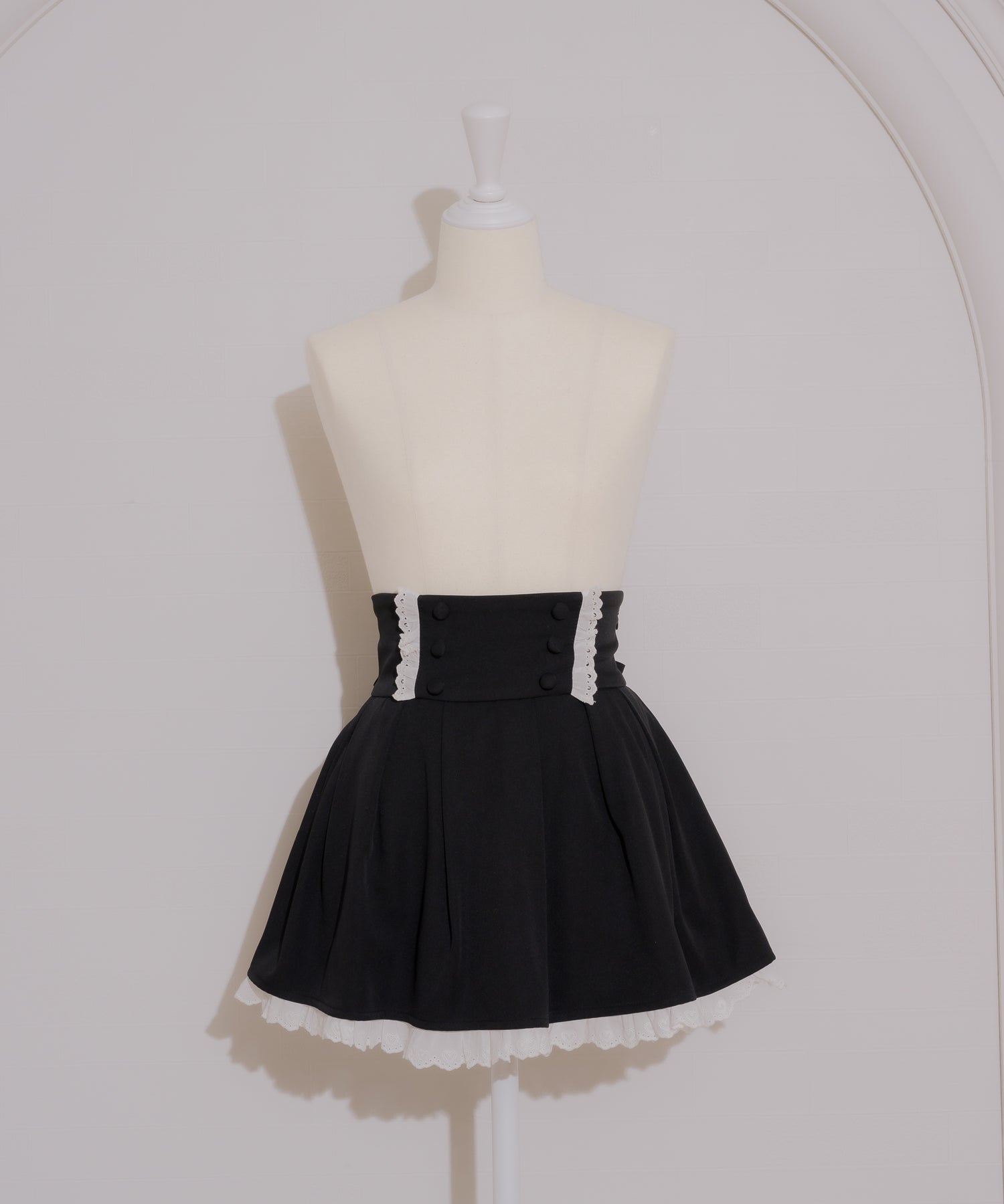 カラー:ブラック