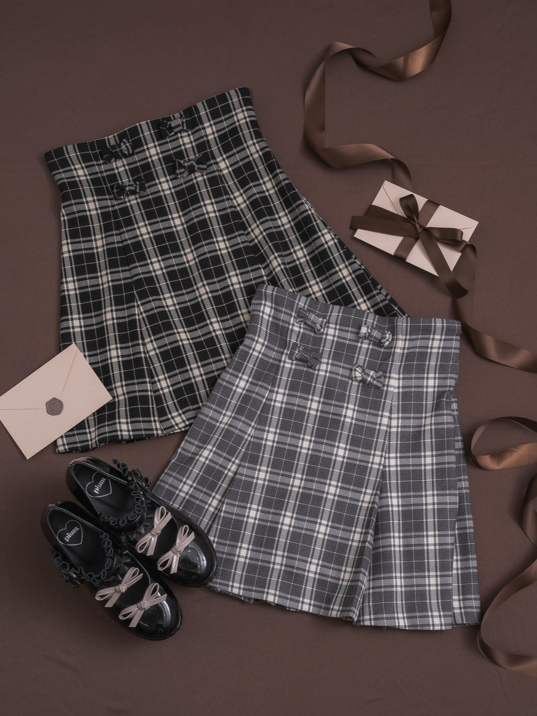 フロントリボンタックフレアチェックスカート