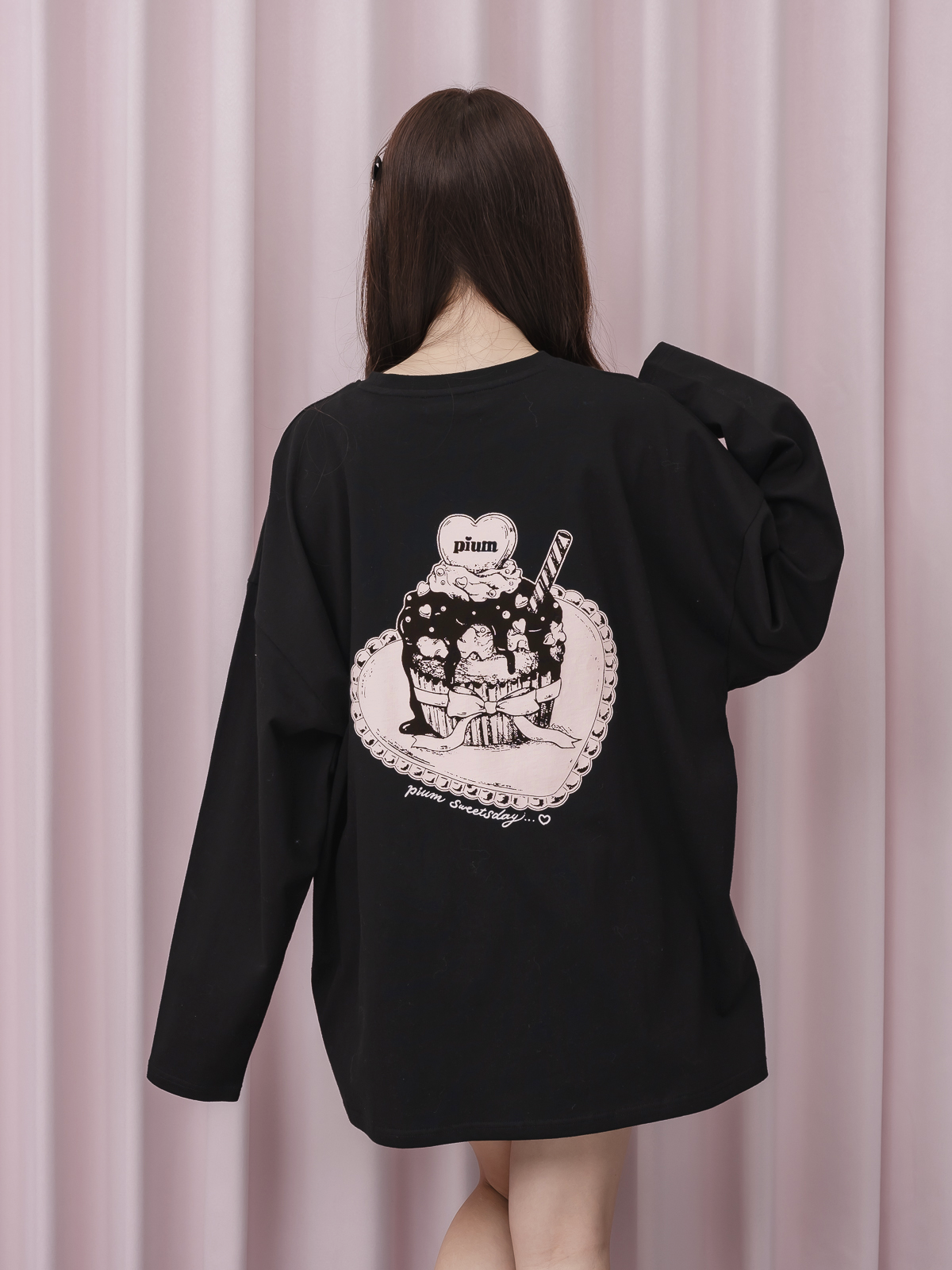 モデル身長:159cm/着用カラー:ブラック