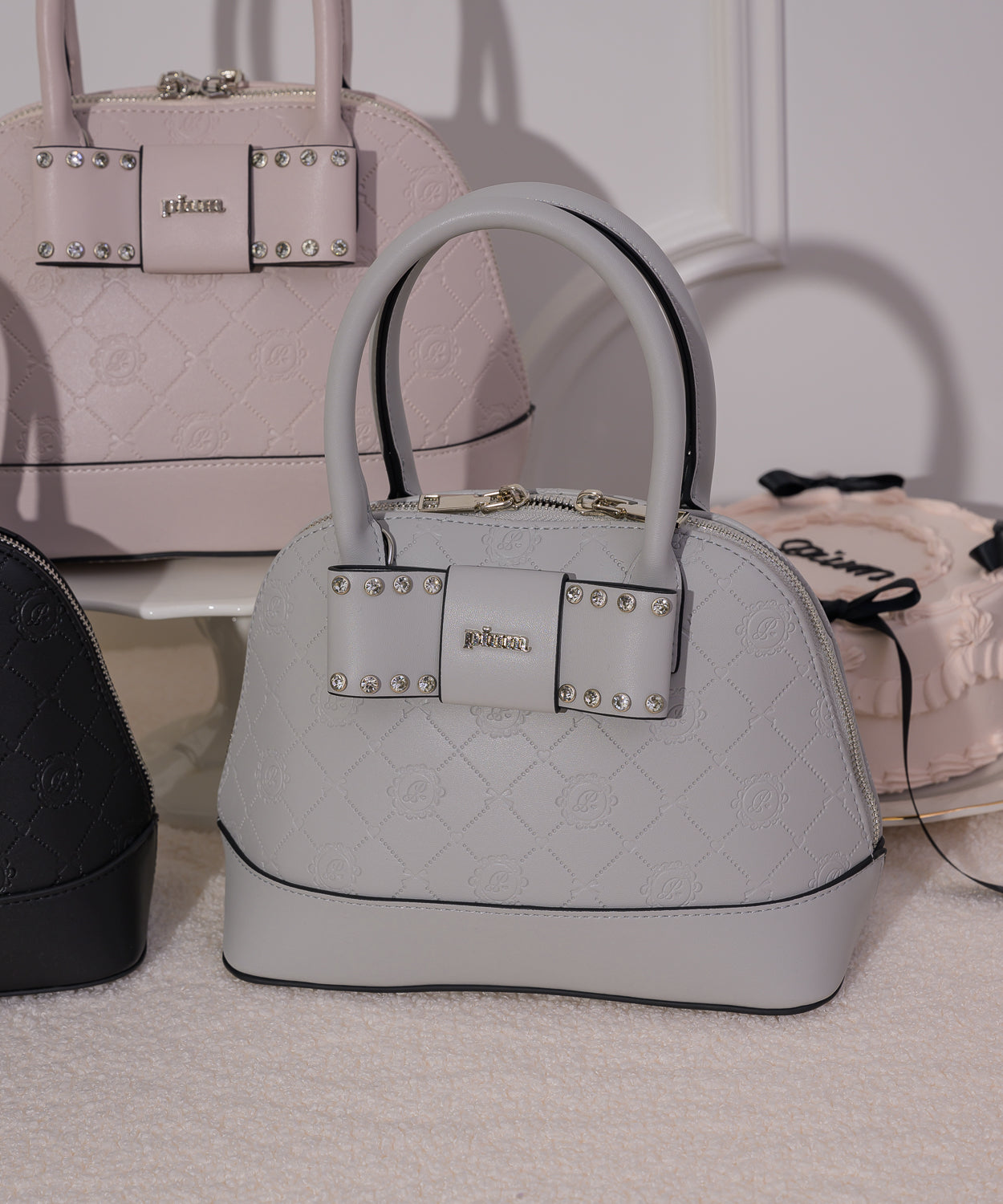 ビジューリボンモノグラムバッグ