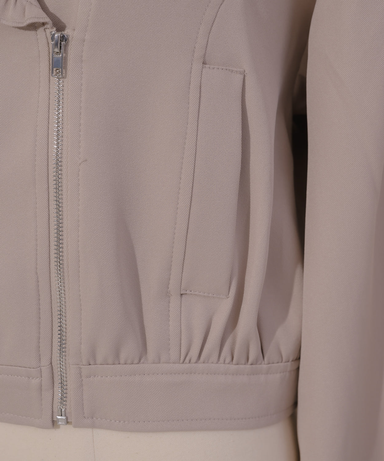 オーバーサイズフリルライダース