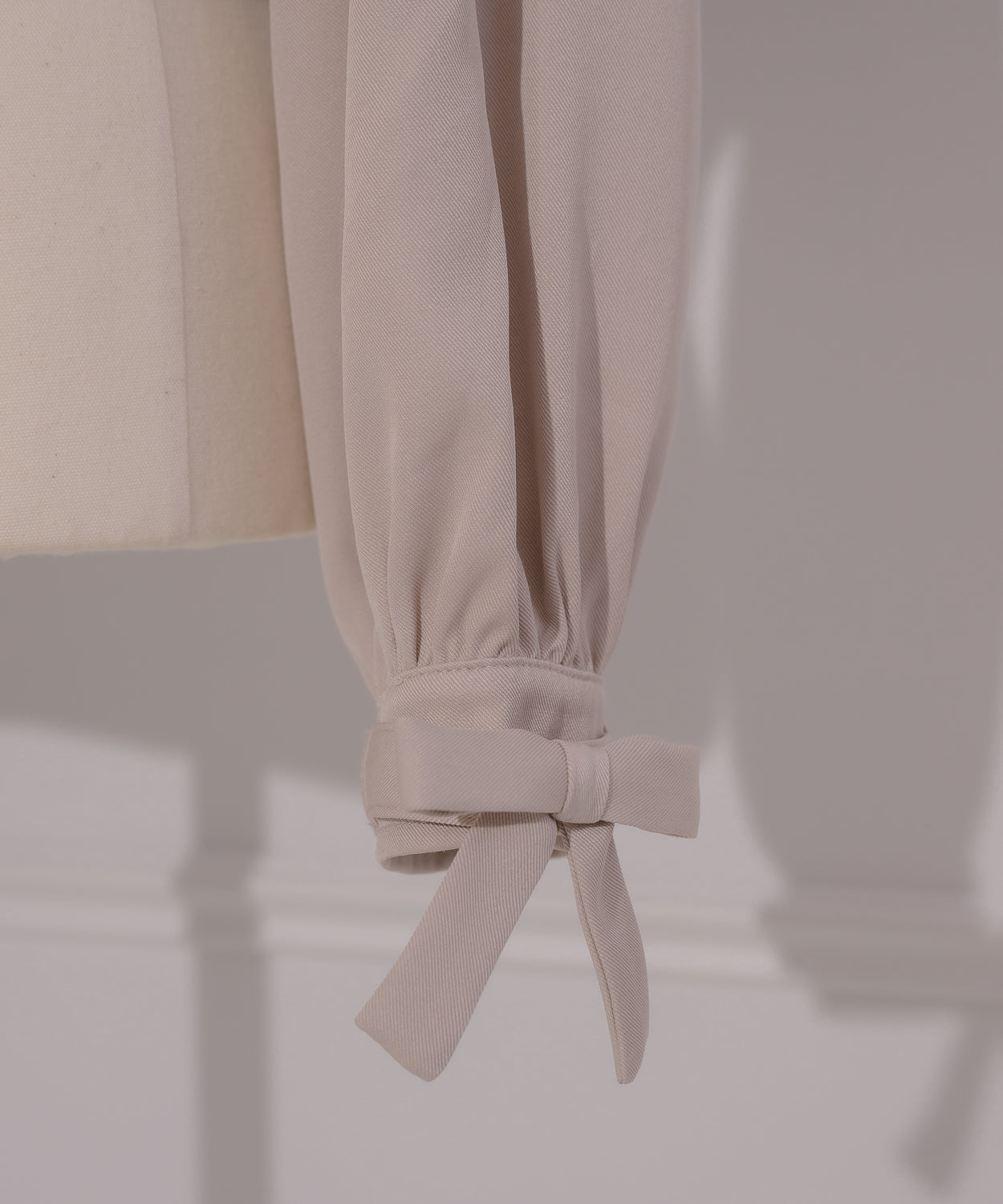 オーバーサイズフリルライダース