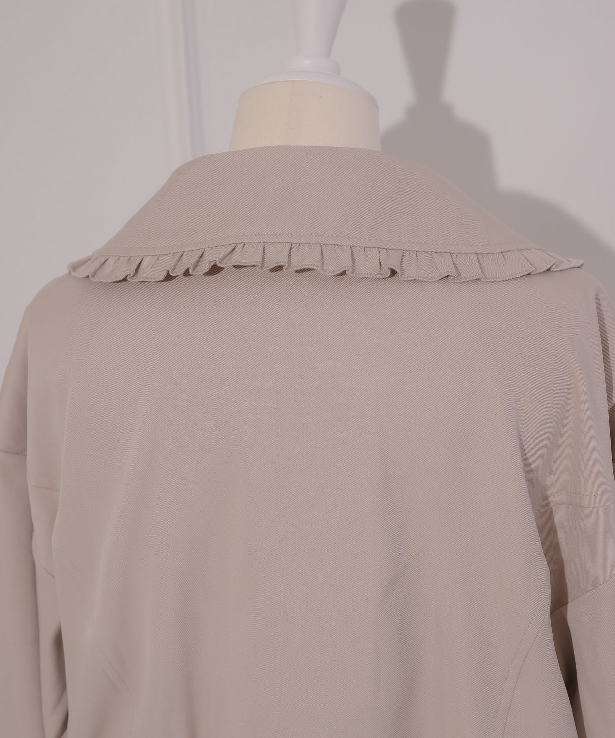 オーバーサイズフリルライダース