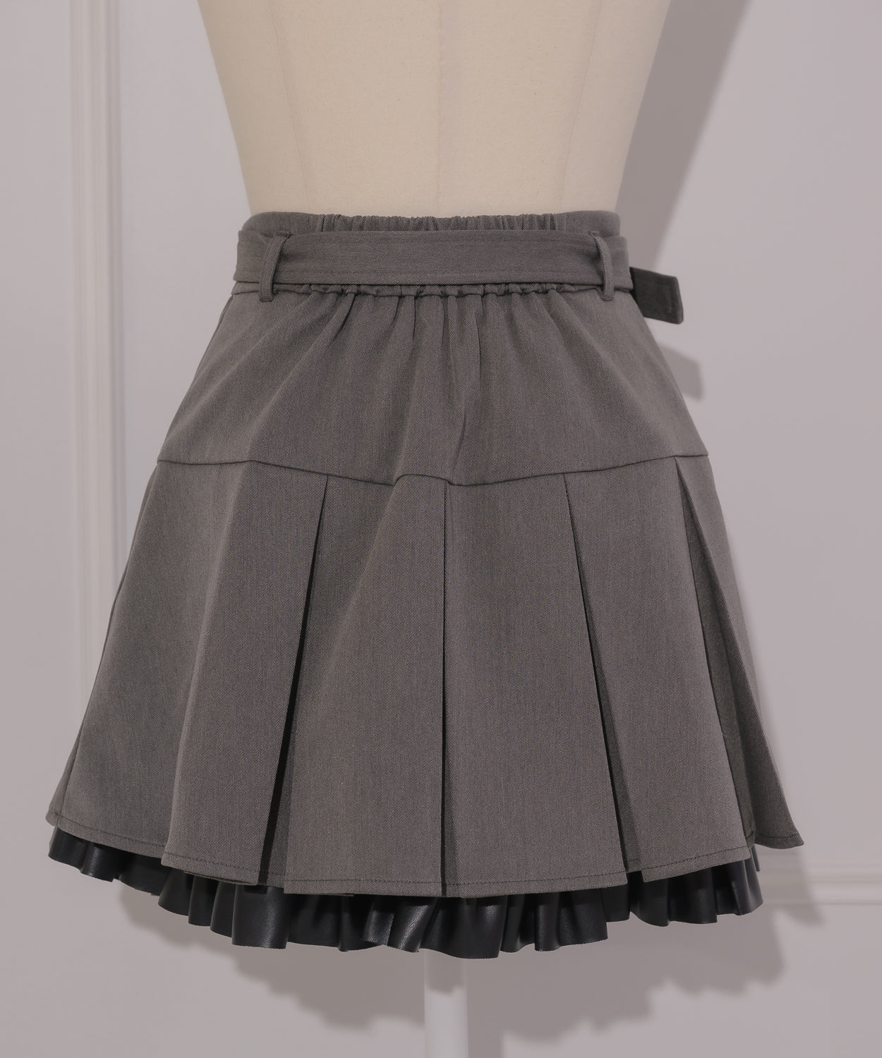 レザーフリルボックスプリーツミニスカート