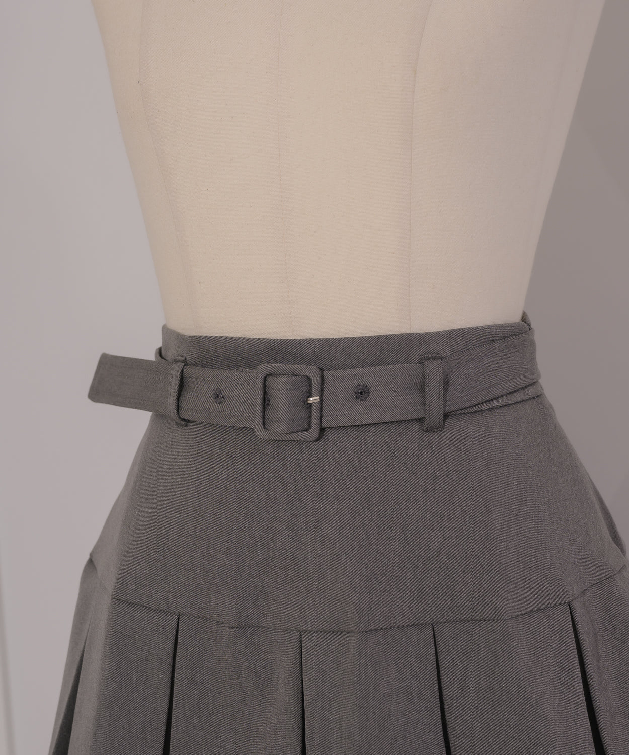 レザーフリルボックスプリーツミニスカート