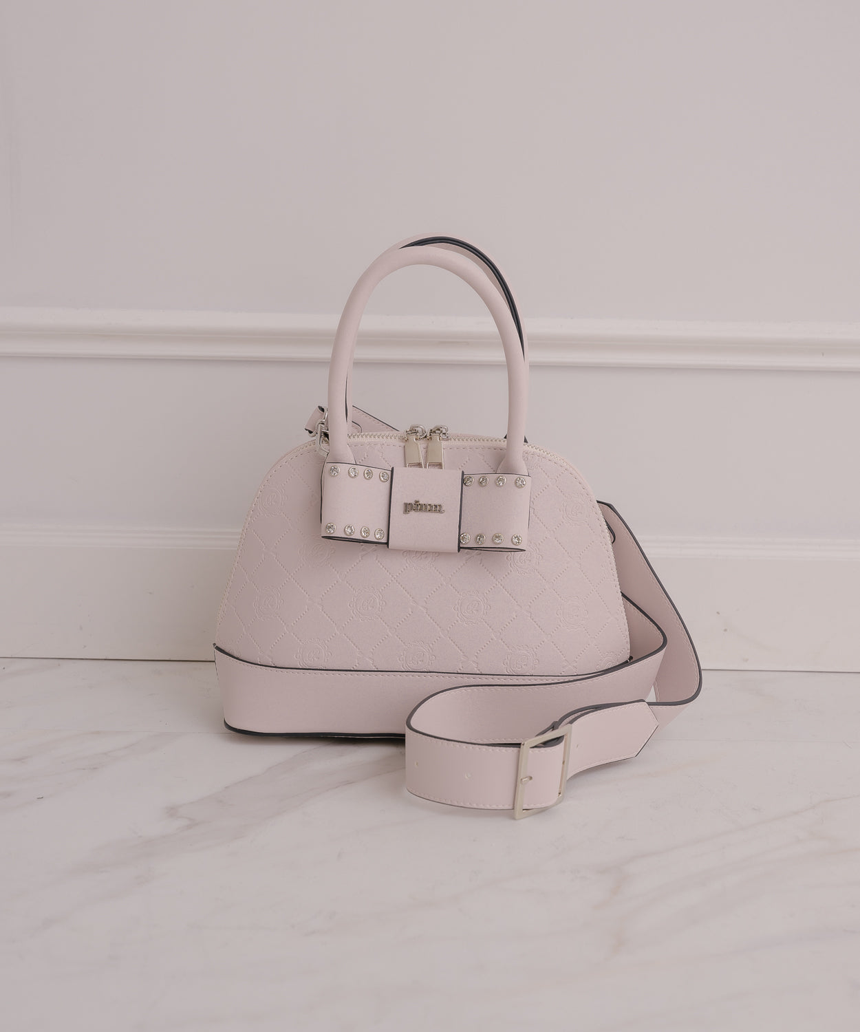 ビジューリボンモノグラムバッグ