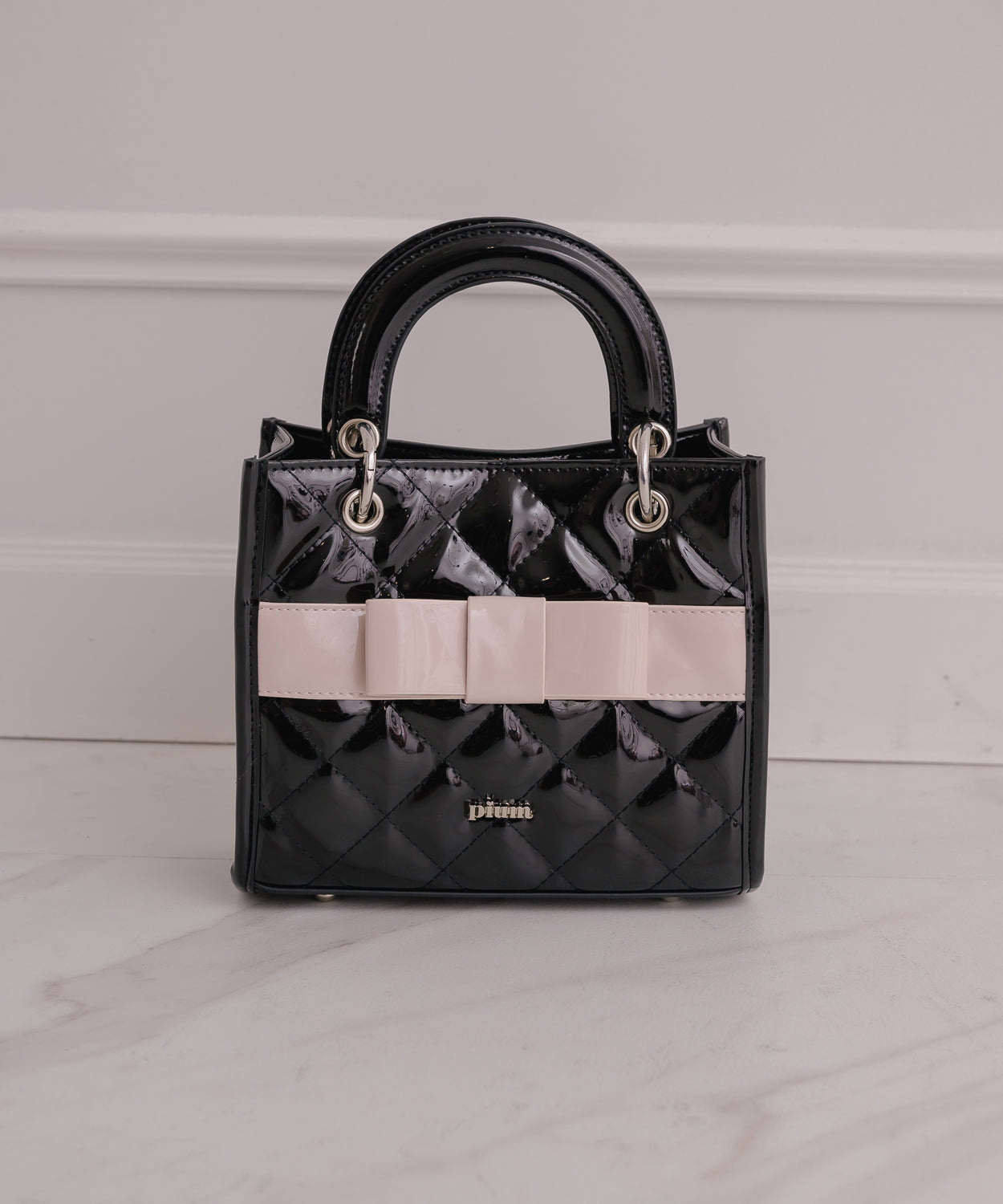 カラー:ブラック×ピンク