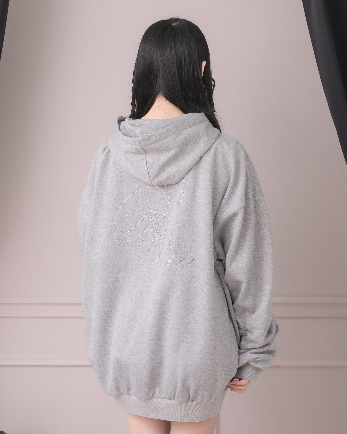 モデル身長：157cm/着用カラー:グレー