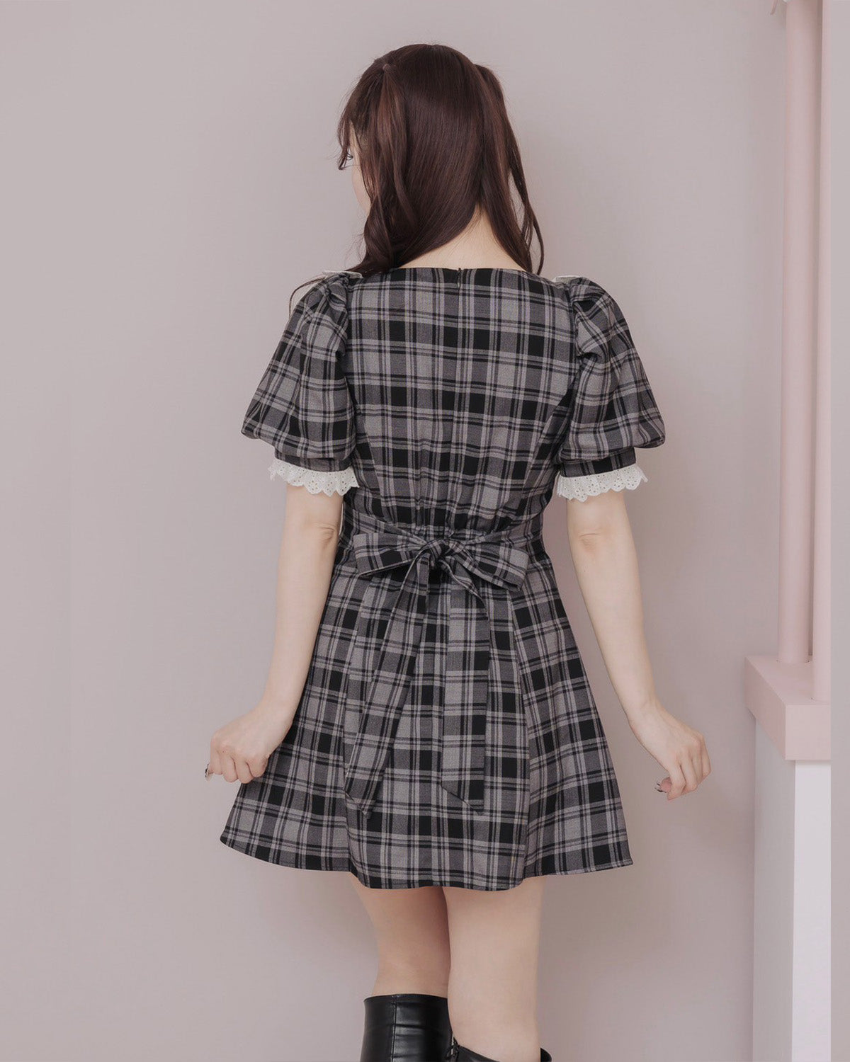 pium コットンレースドーリーカフェワンピ　ブラックチェック コットンレースドーリーカフェワンピ – pium