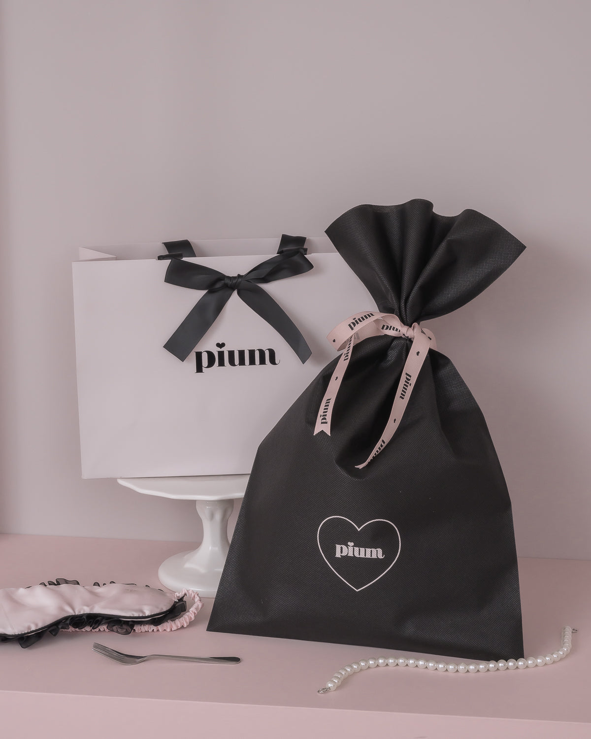 新品タグ付き　ピウム　パーカー　紙袋　まとめ売り piumオリジナルラッピング (pium beauty)