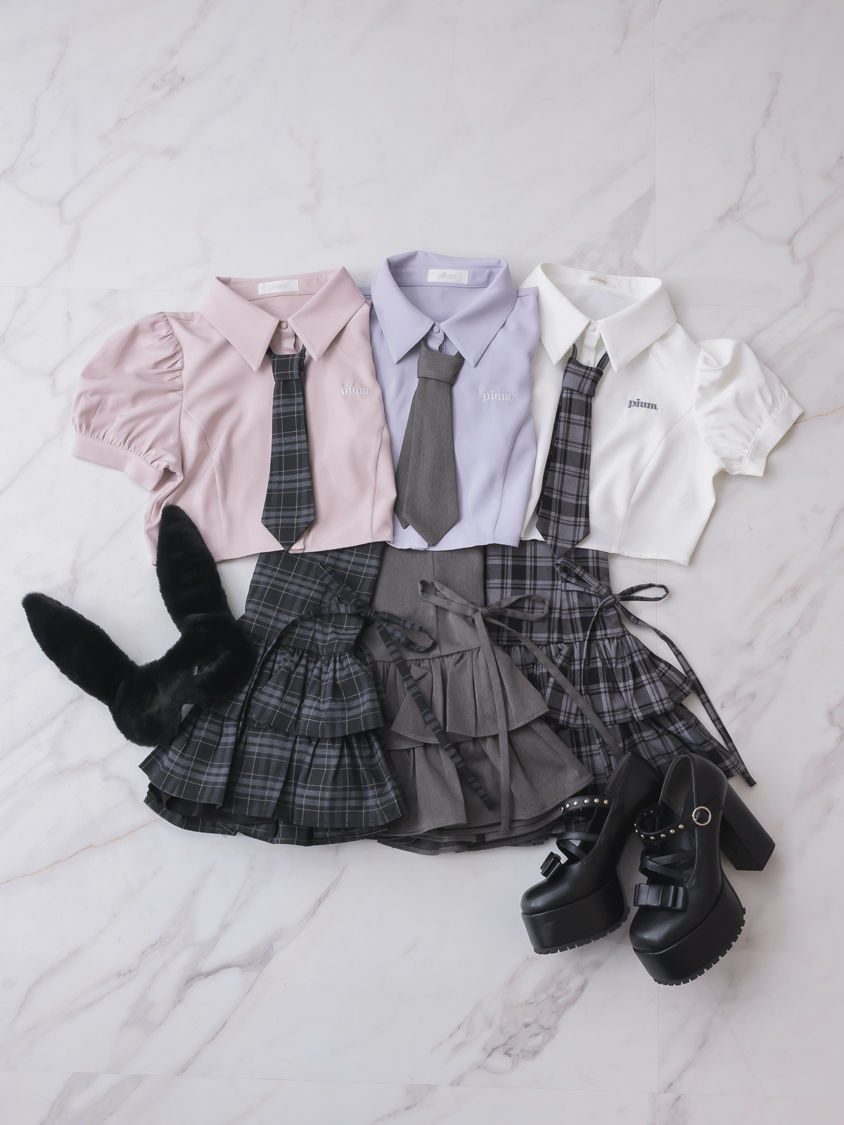 ネクタイ付きパフスリーブシャツ