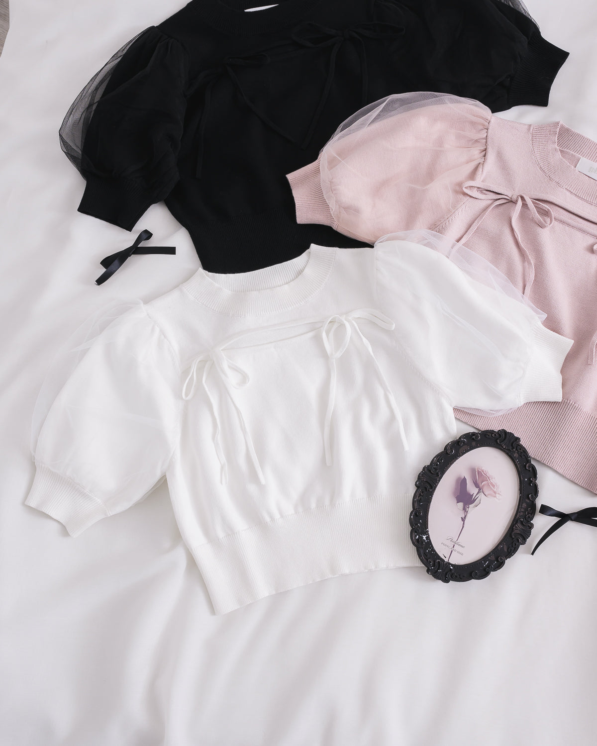 カットアウトチュールスリーブニット