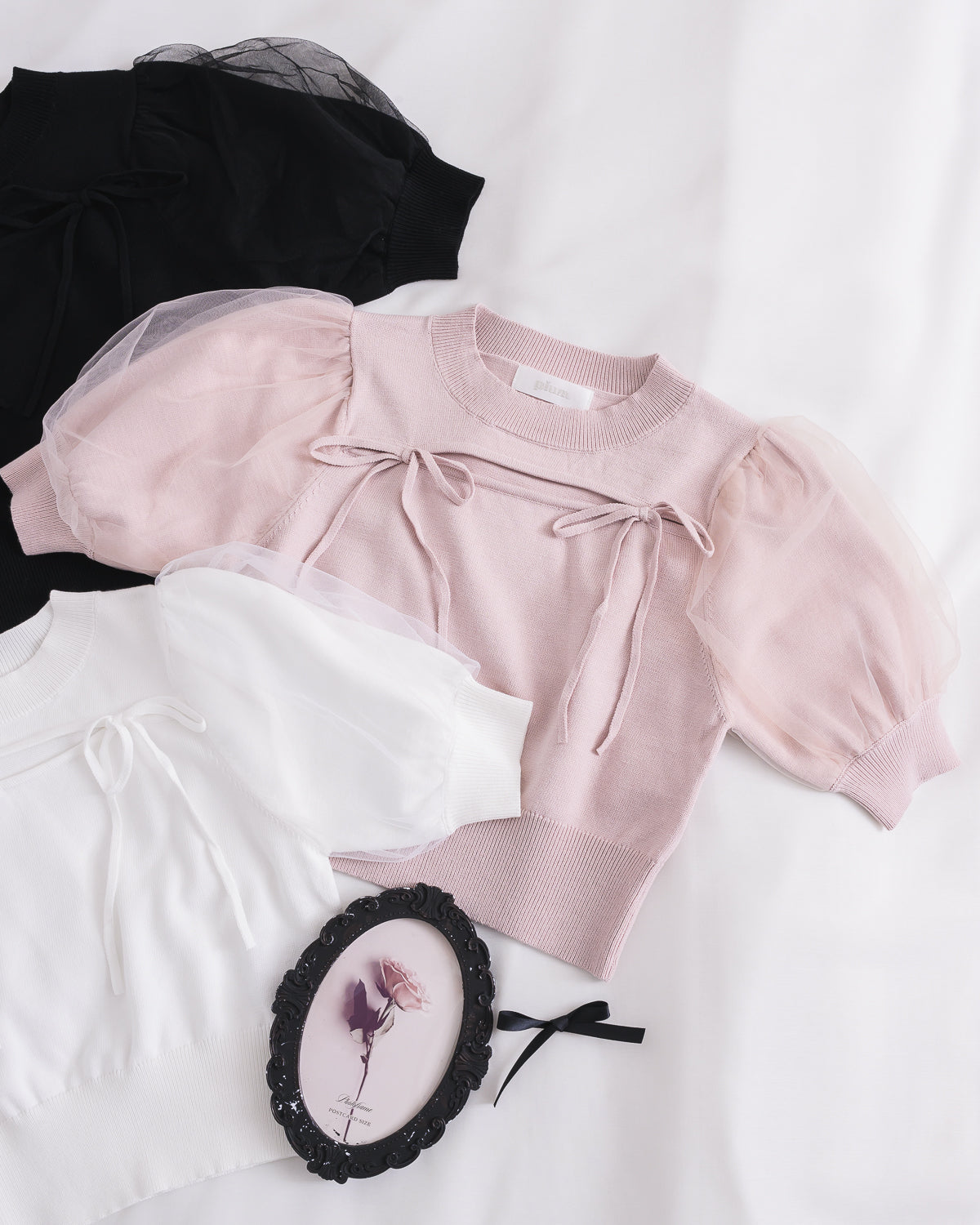 カットアウトチュールスリーブニット