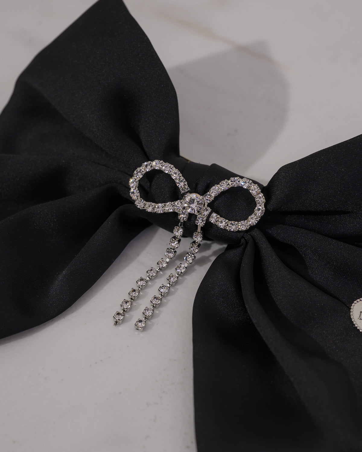 ビジュー付きサテンビッグリボンバレッタ