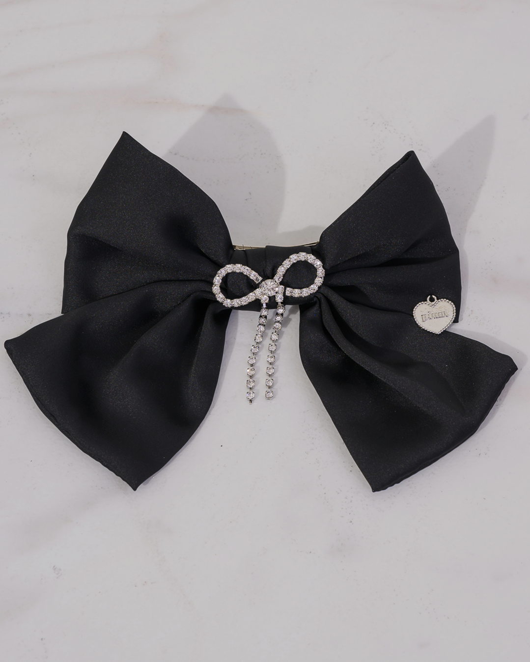 カラー:ブラック