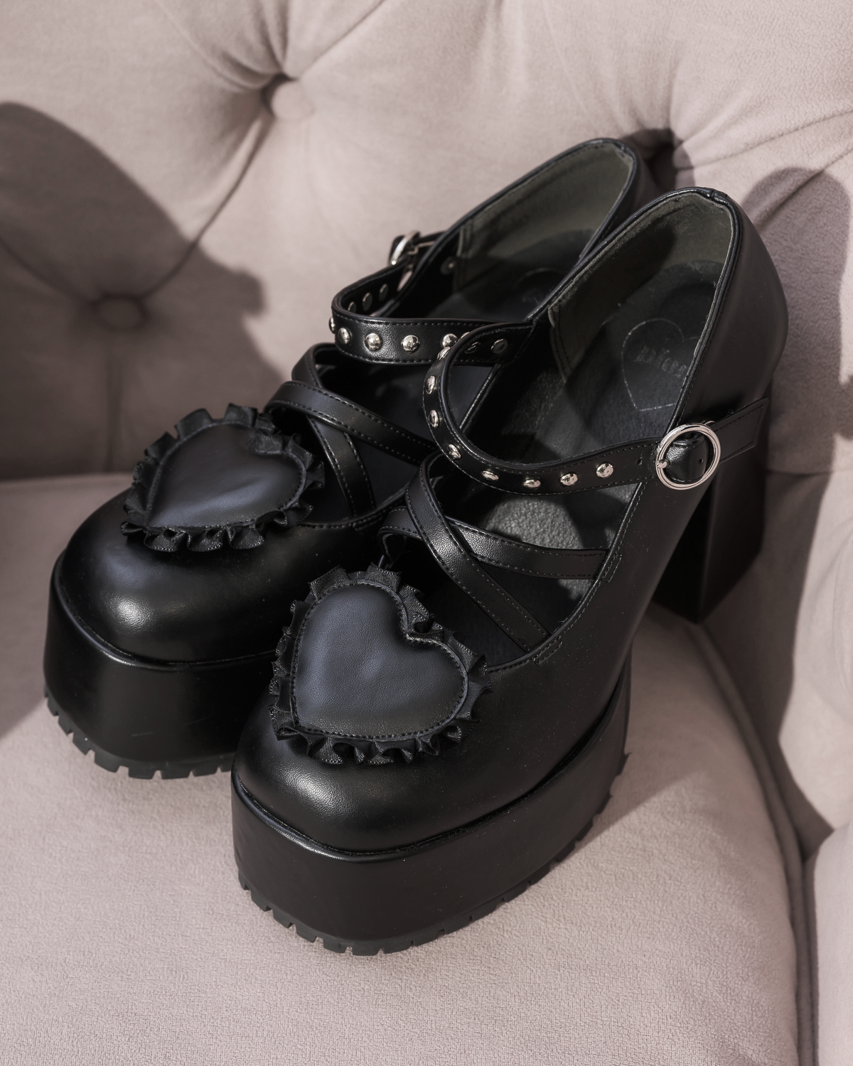 カラー:ブラックレザー