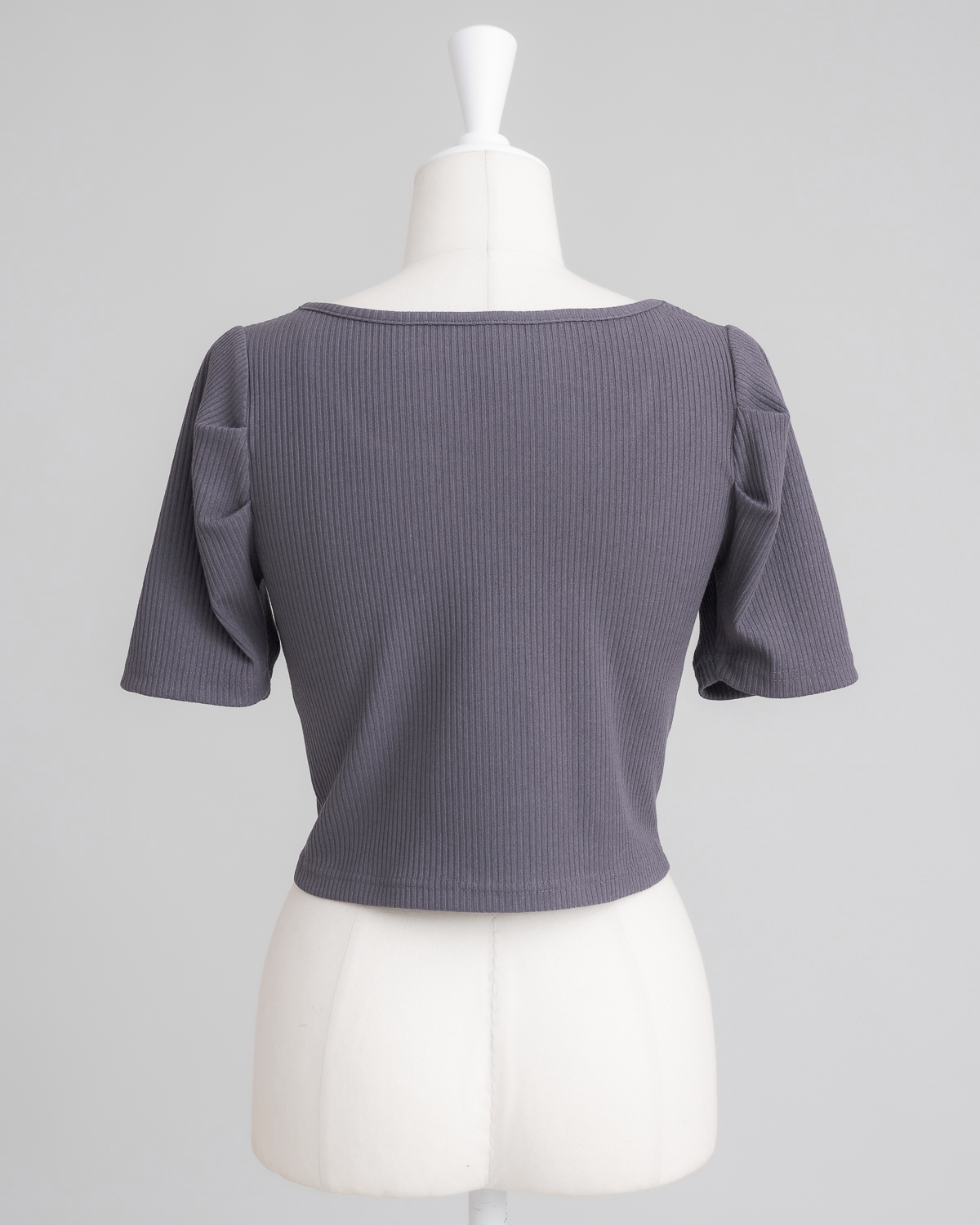 フロントホックリブカットソー