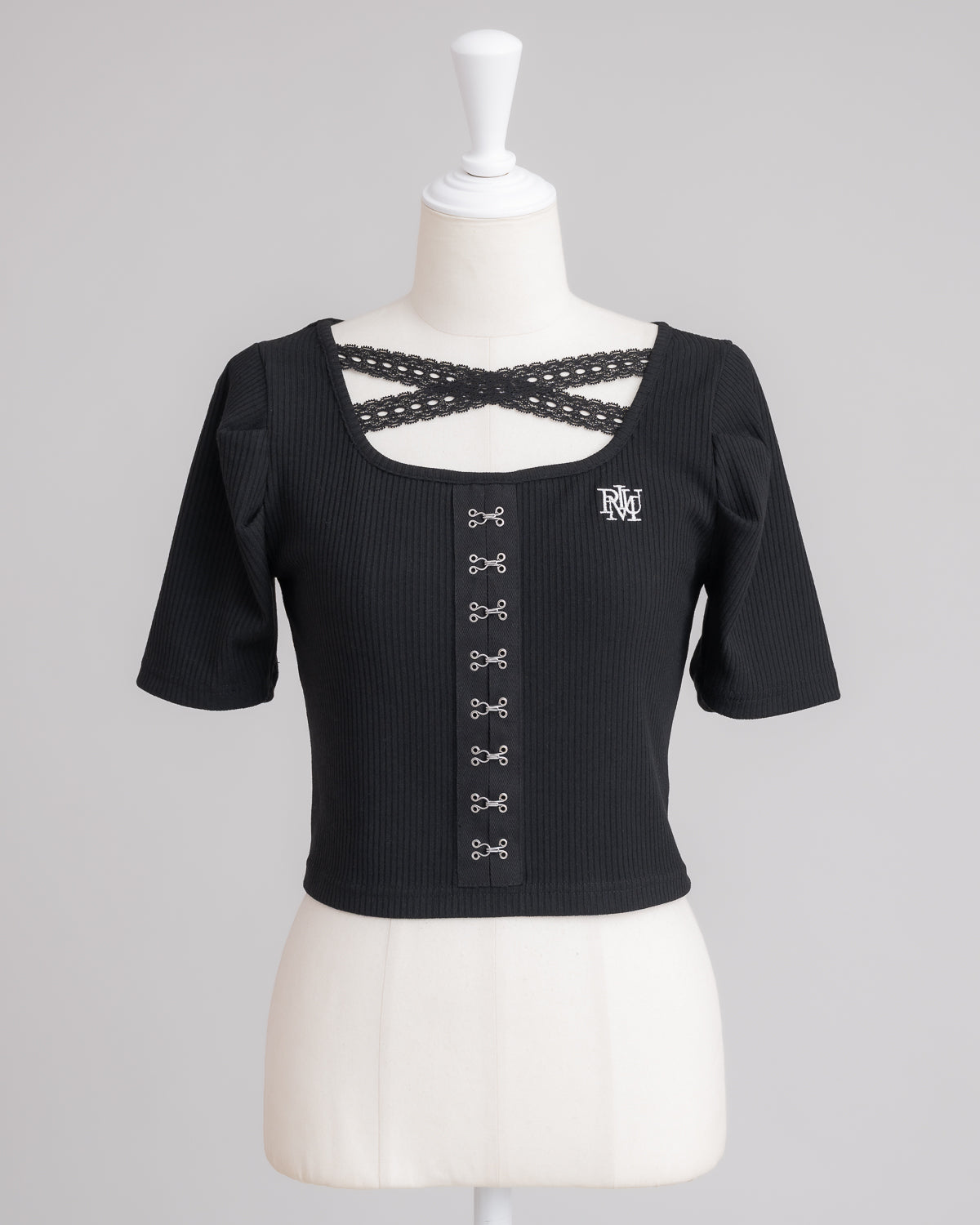 カラー:ブラック