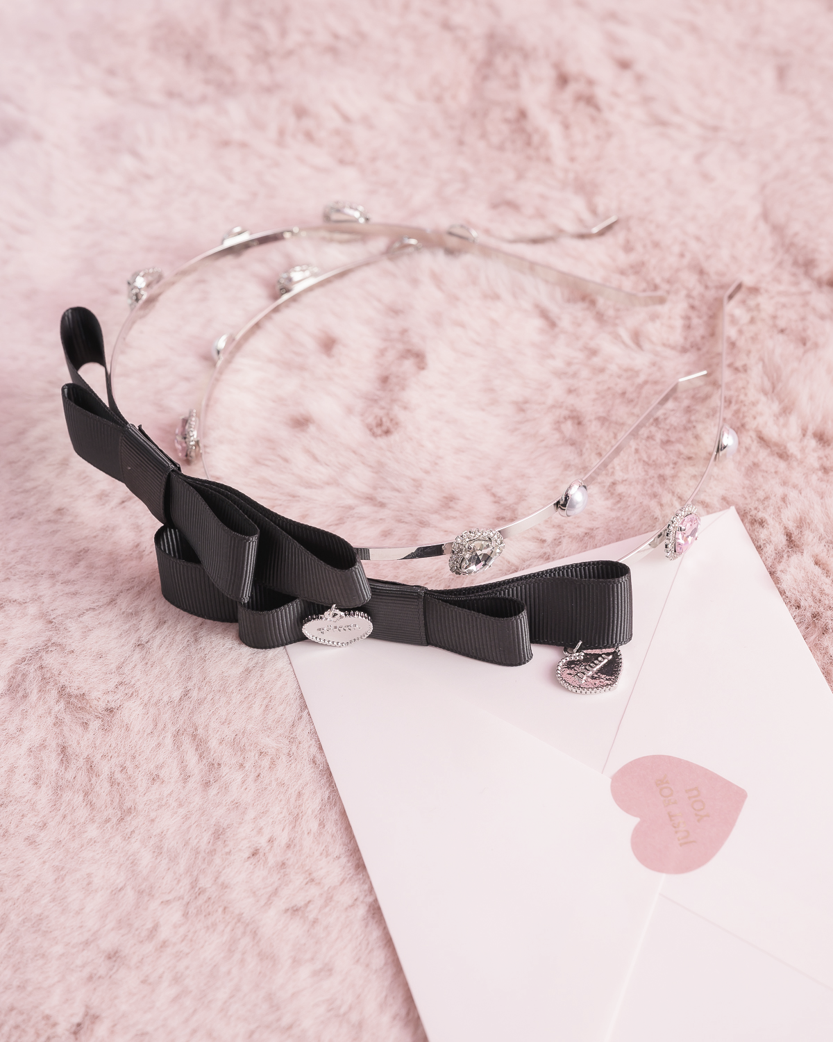 ハートビジューリボンカチューシャ