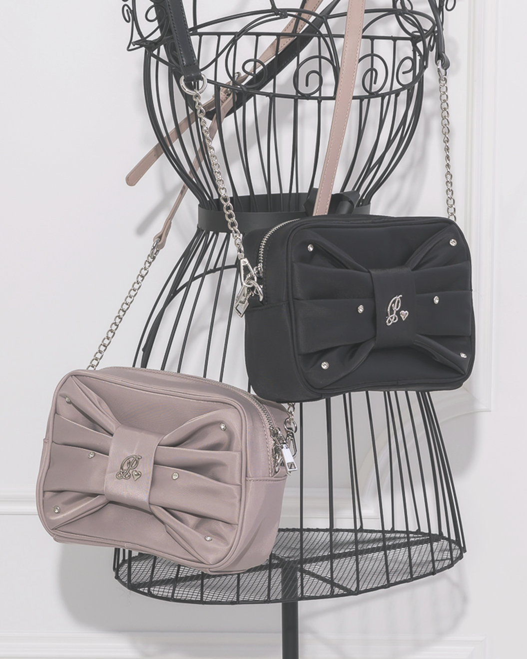 フロントリボンナイロンポシェット