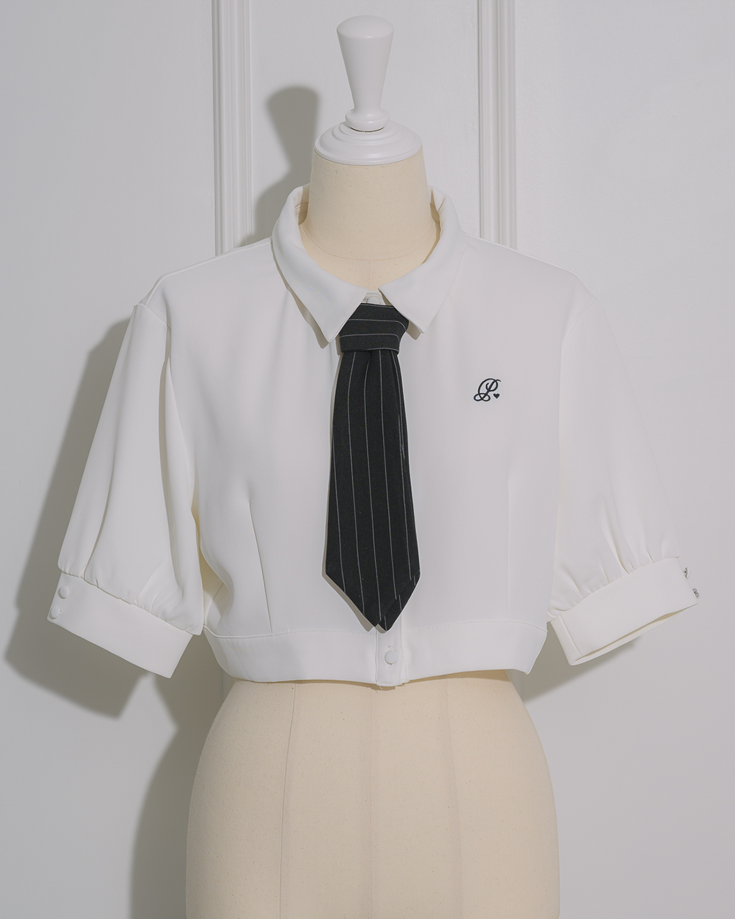 カラー:ホワイト