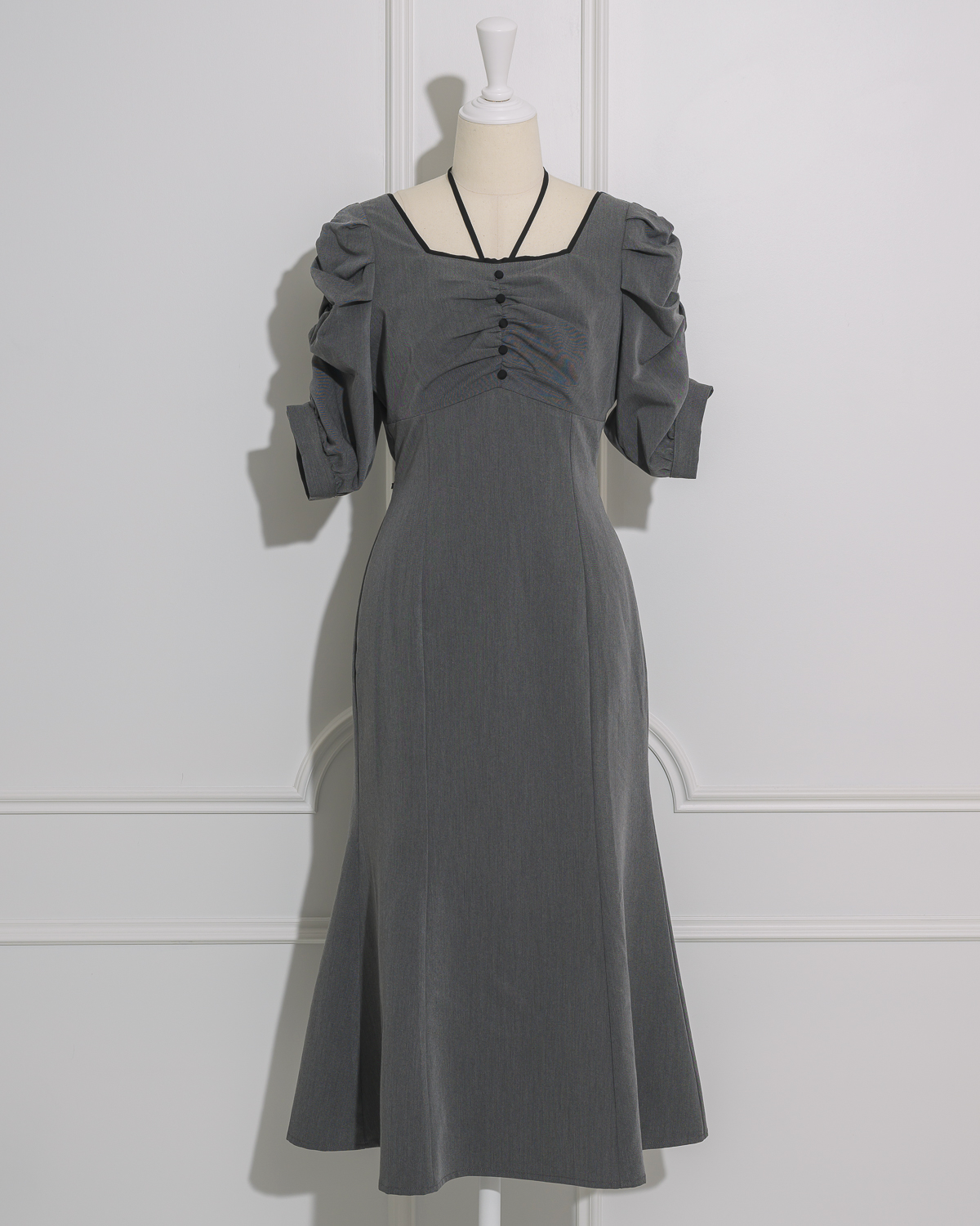 カラー:チャコール