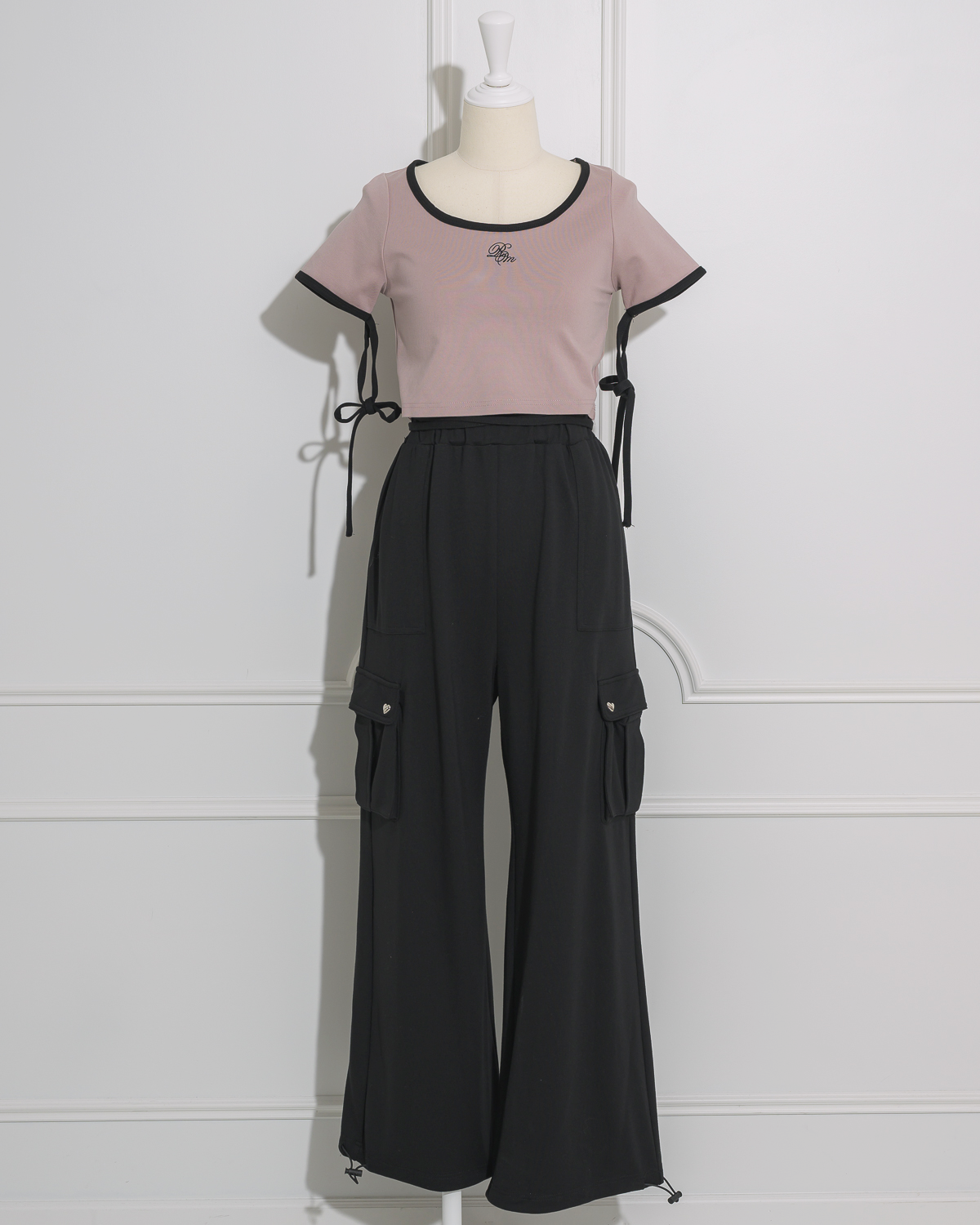 カラー:ピンク×ブラック