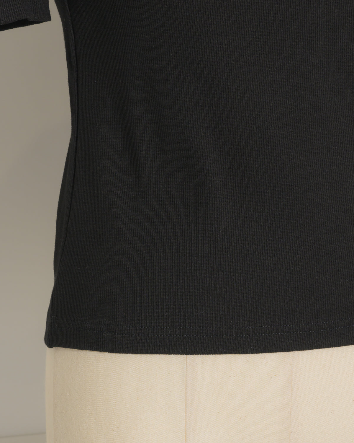 ハート開きギャザースリーブカットソー