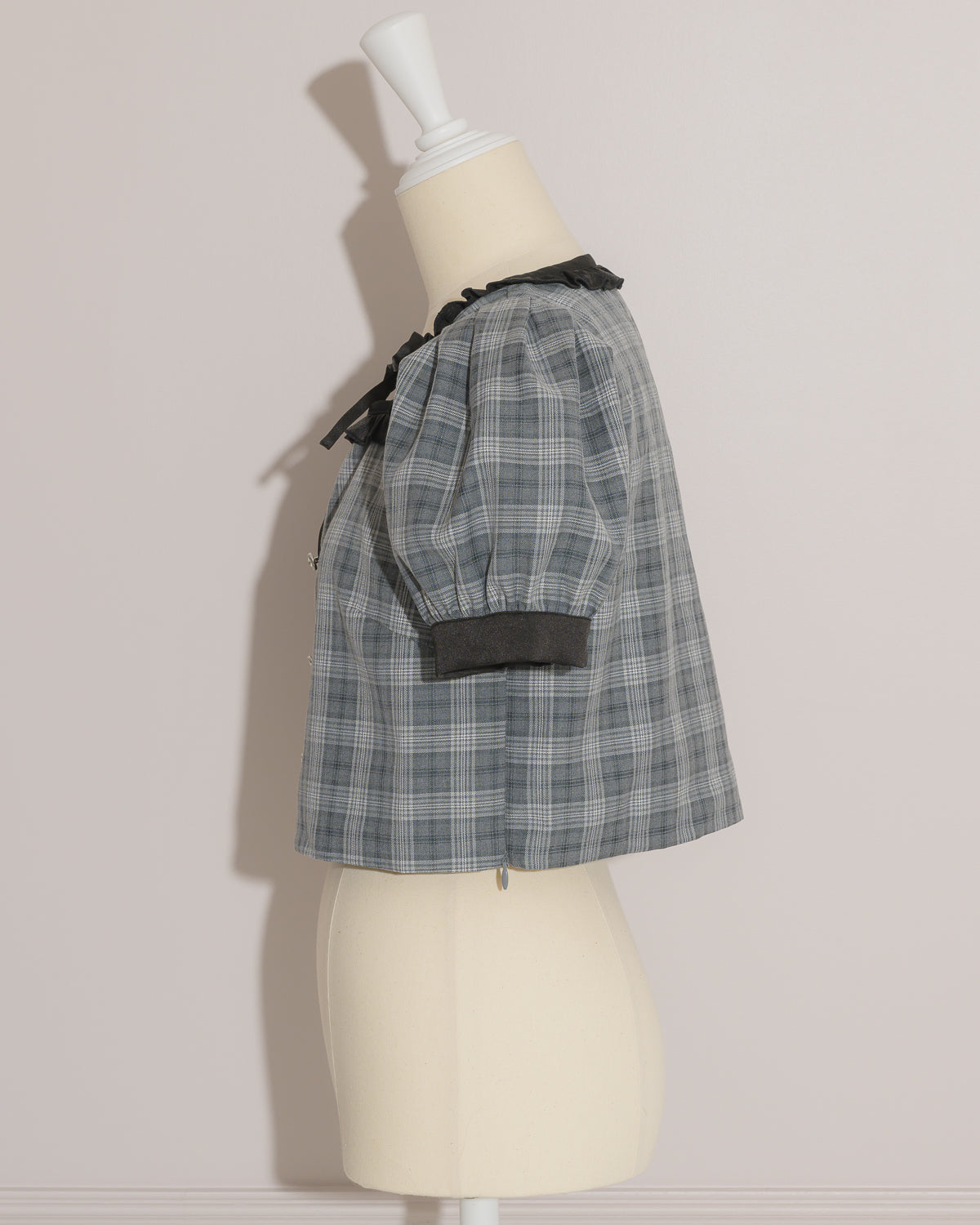 バイカラーフロントリボントップス