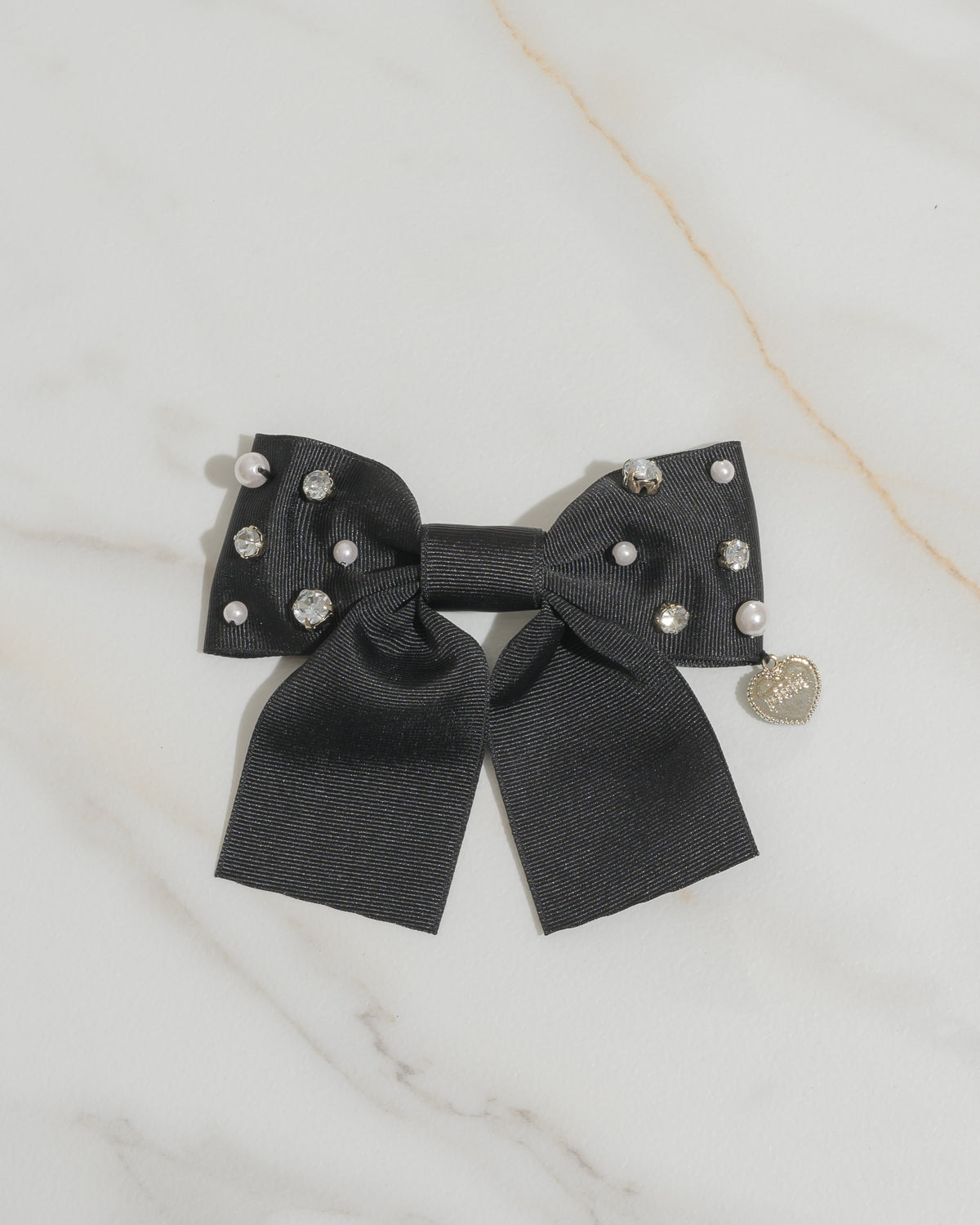 カラー:ブラック