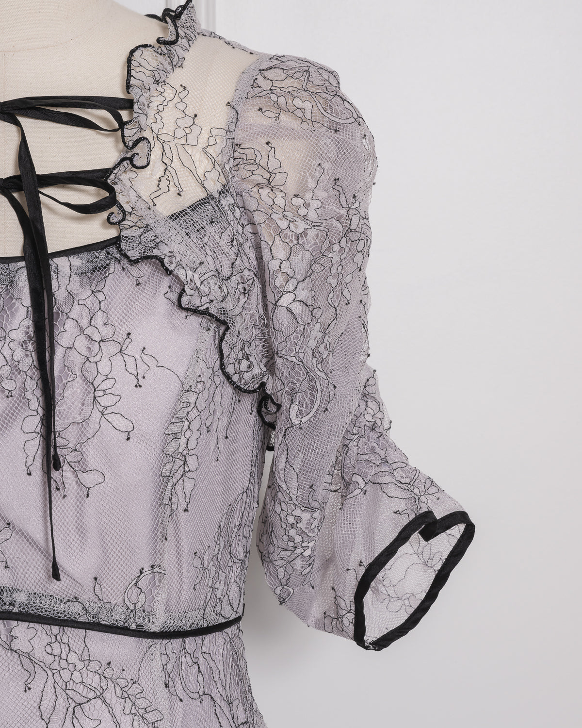 バイカラーレースケープロングワンピース