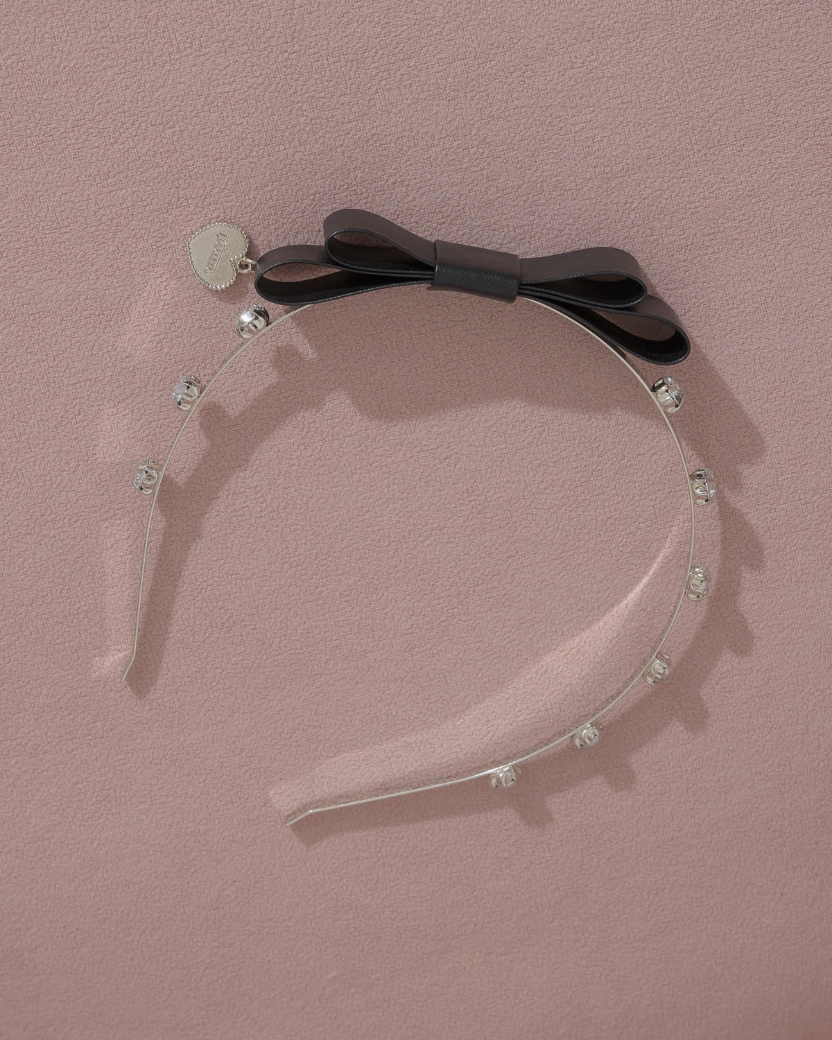 カラー:ブラック