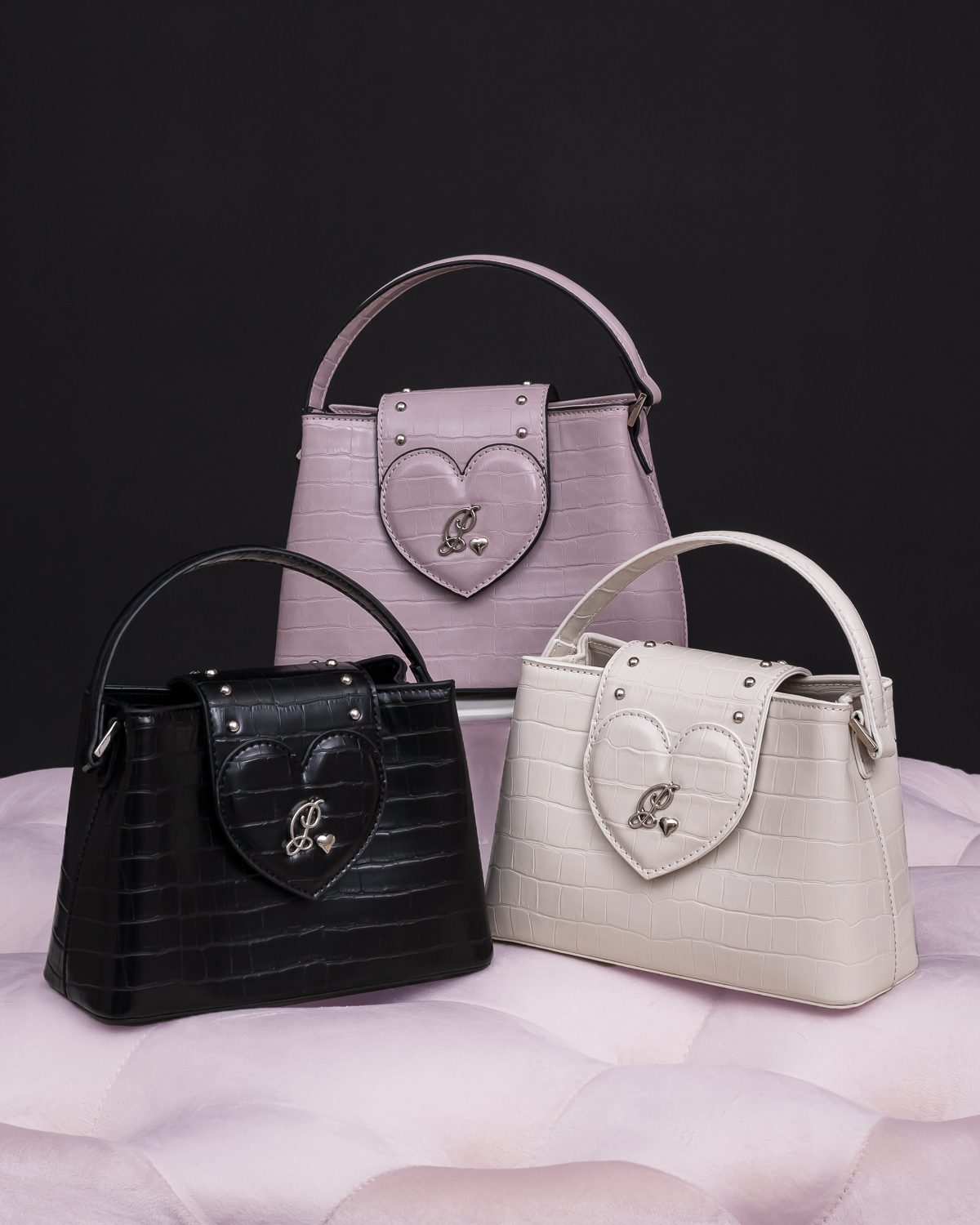 フロントハートクロコ仕切りバッグ