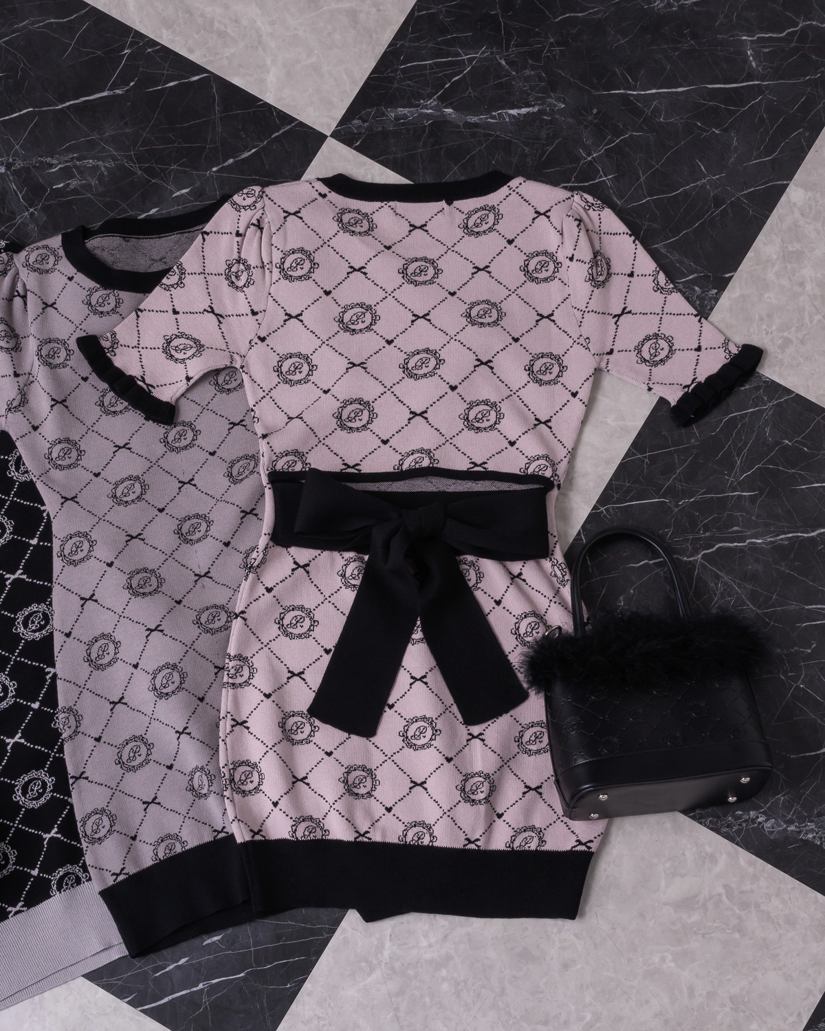 カラー:ピンク×ブラック