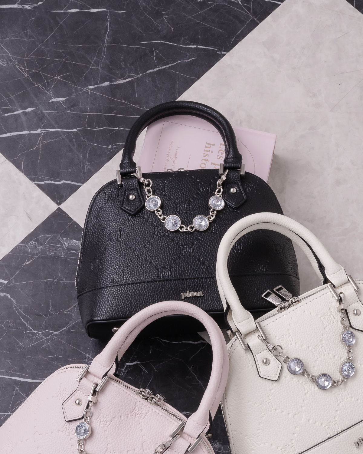 カラー:ブラック