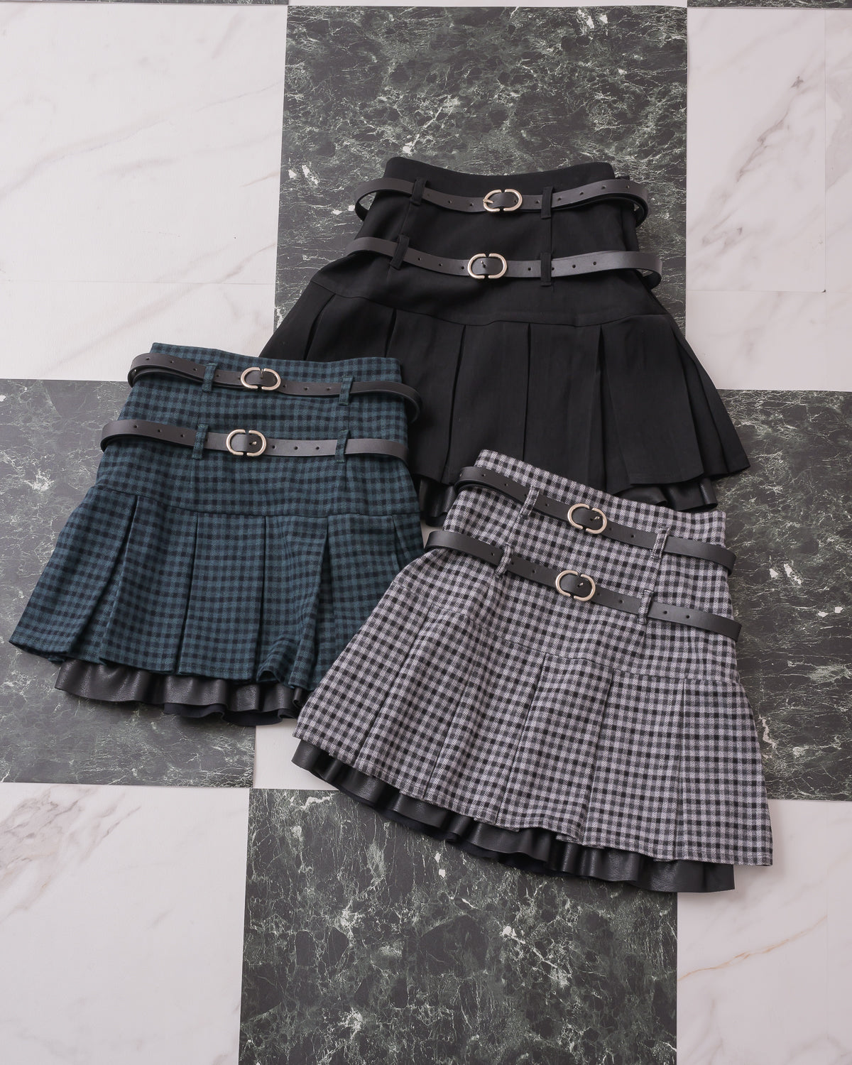 ダブルベルトプリーツミニスカート