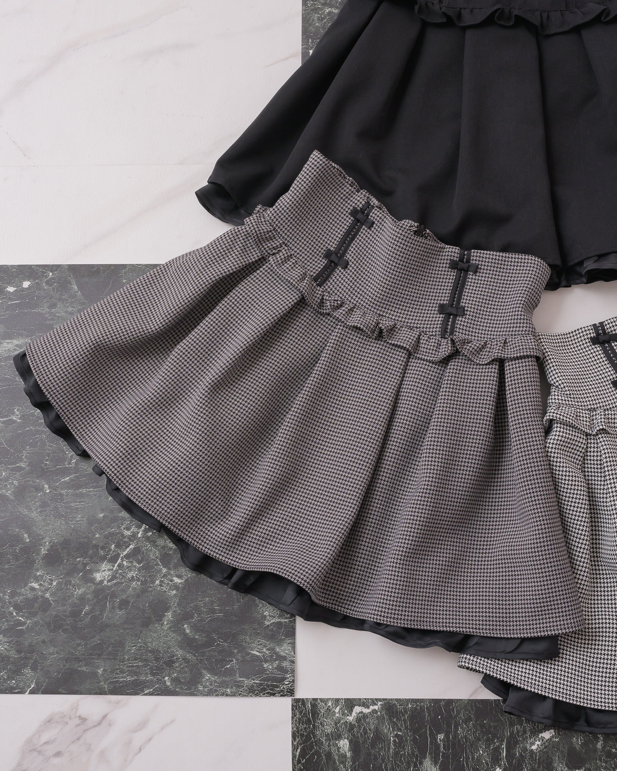 タックフレアドーリーミニスカート