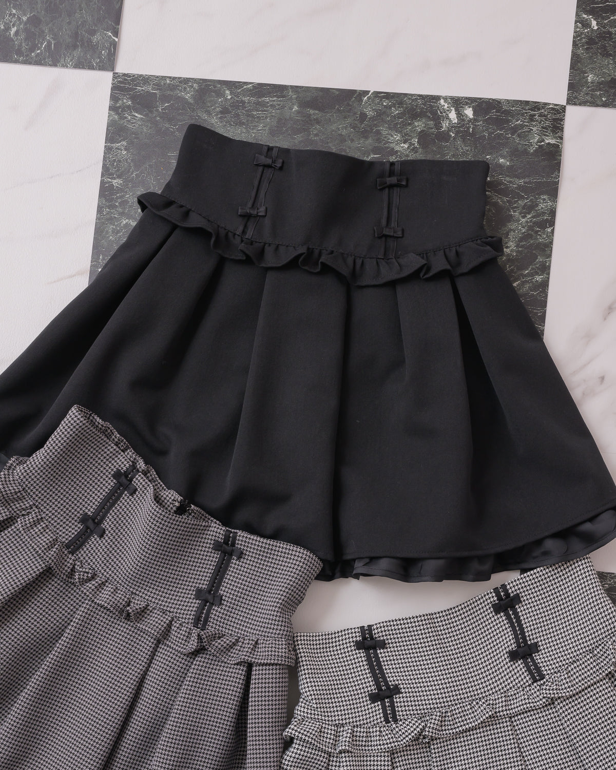 タックフレアドーリーミニスカート