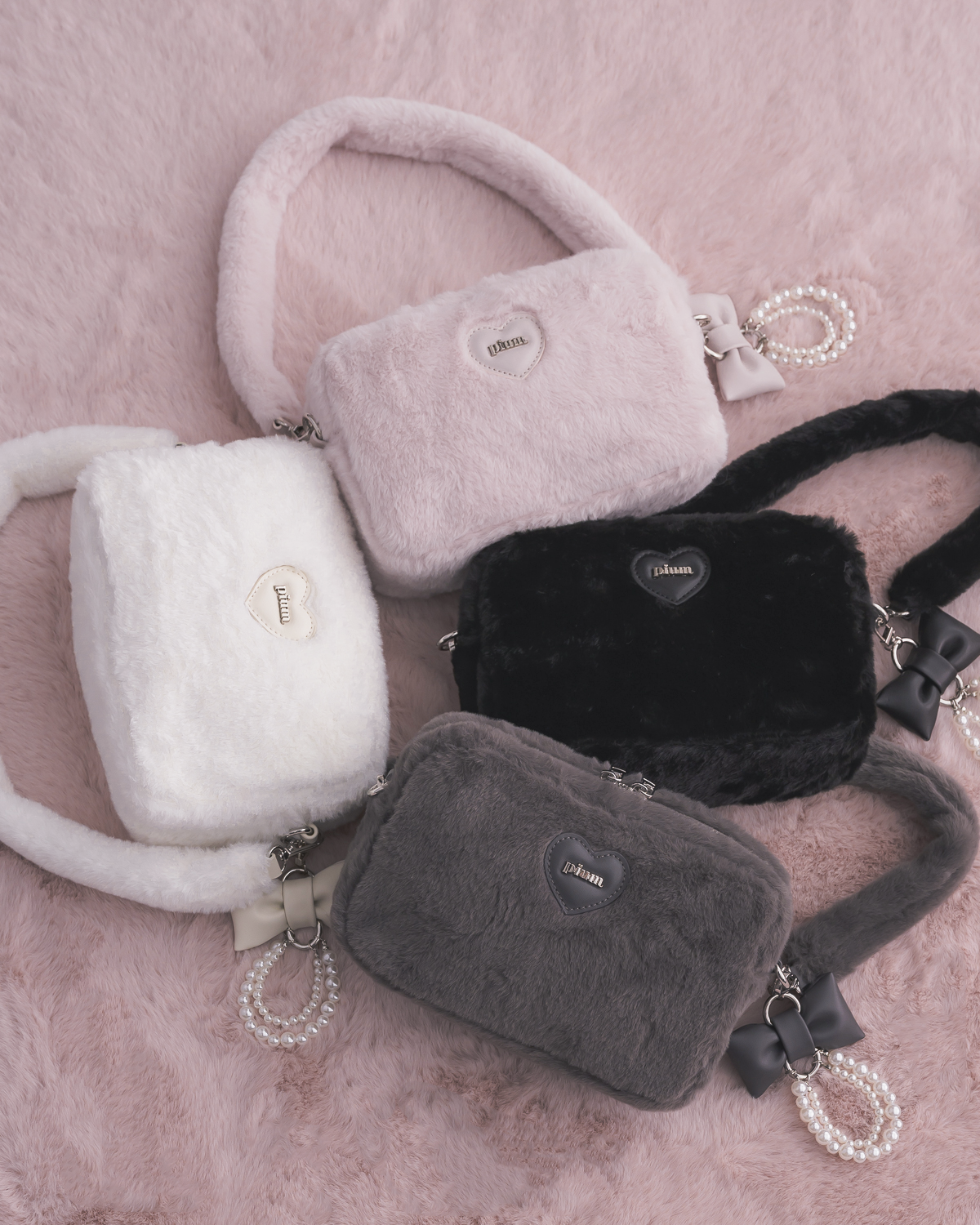 チャーム付き2wayファーバッグ