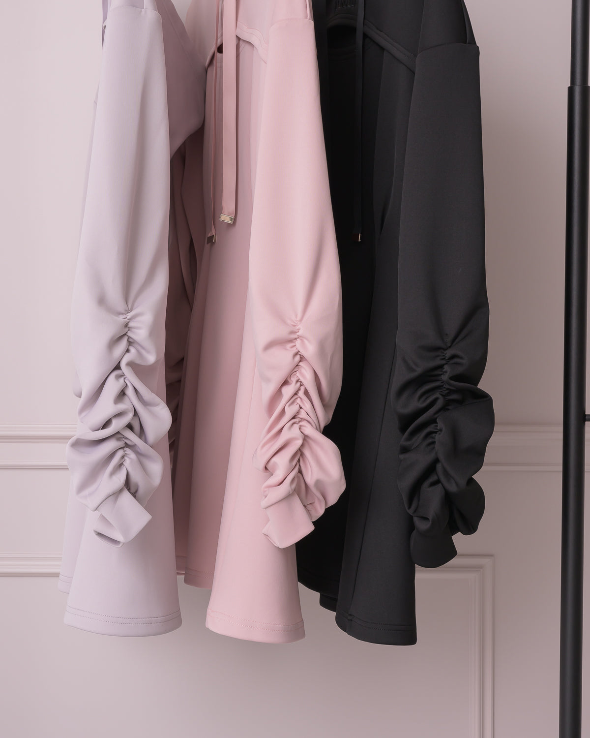 カットアウトボンディングパーカーワンピ