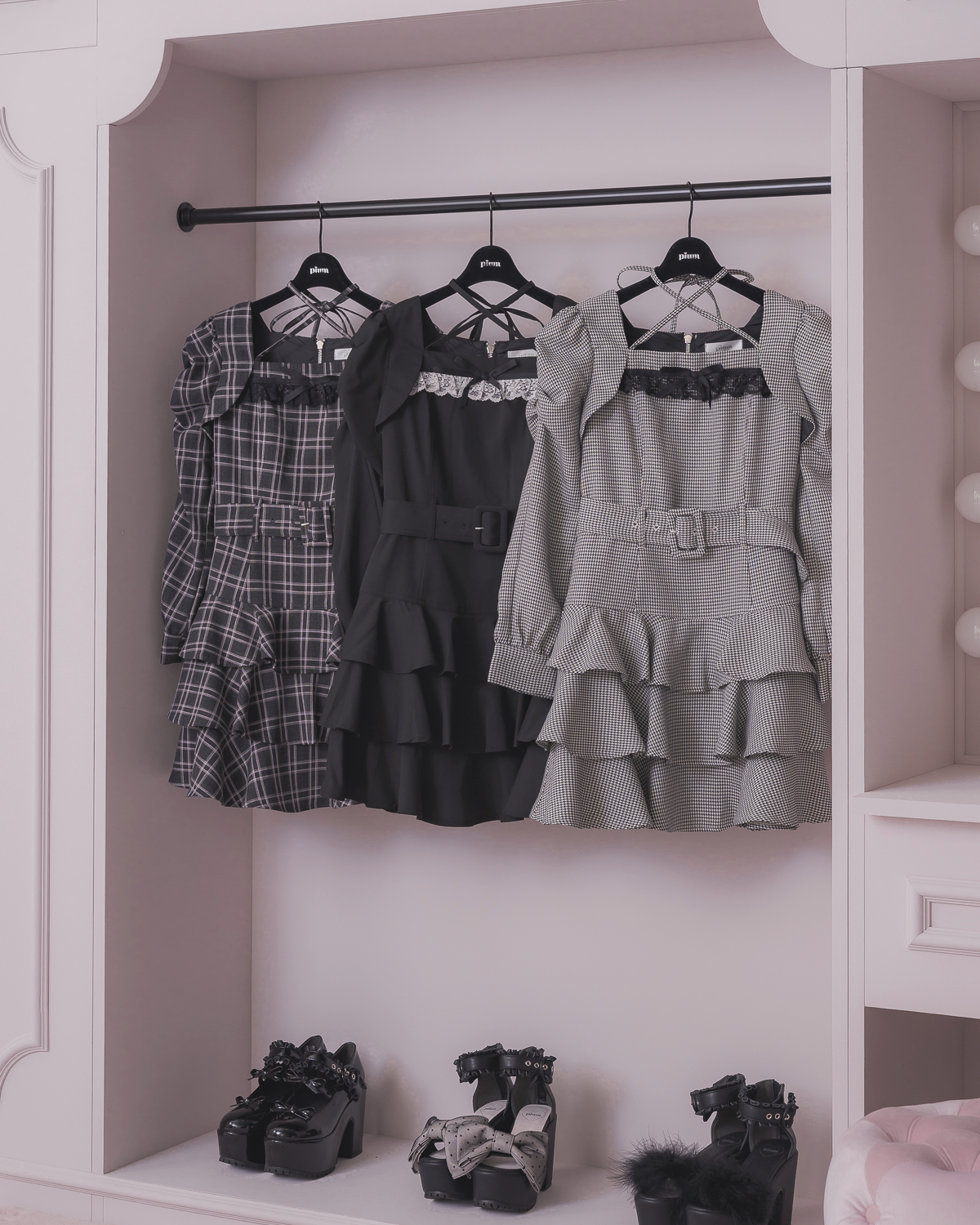 ティアードフリル長袖ミニワンピース