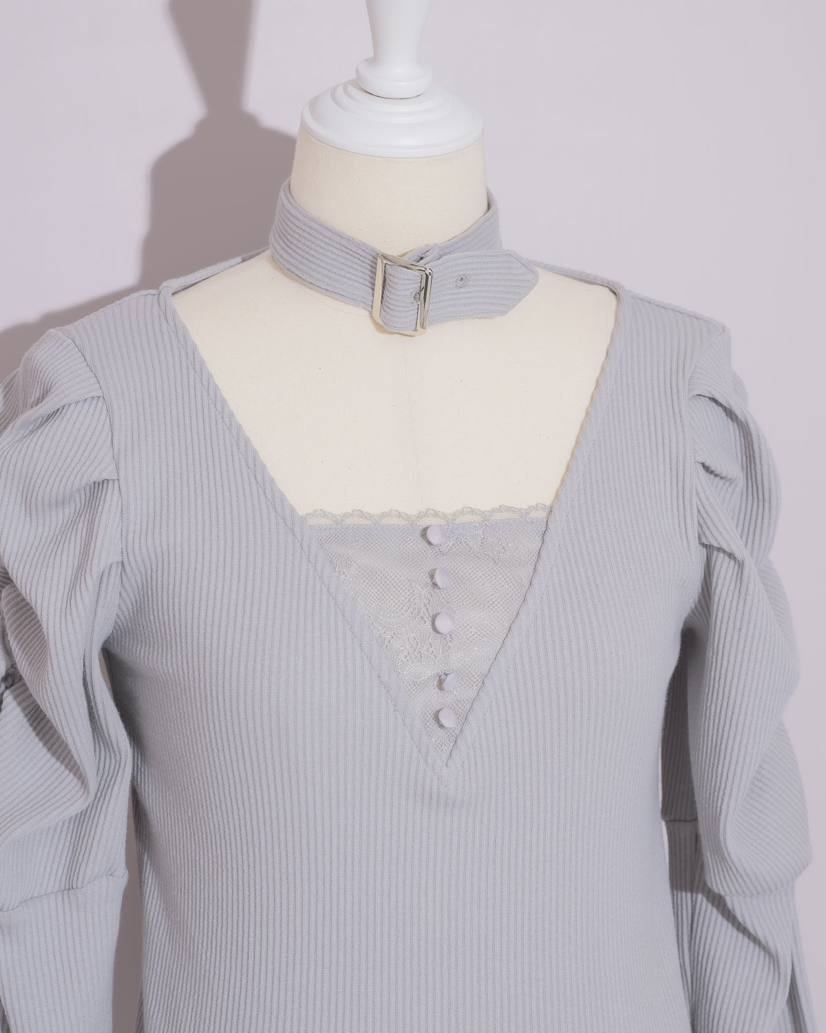 チョーカーベルトカットソー