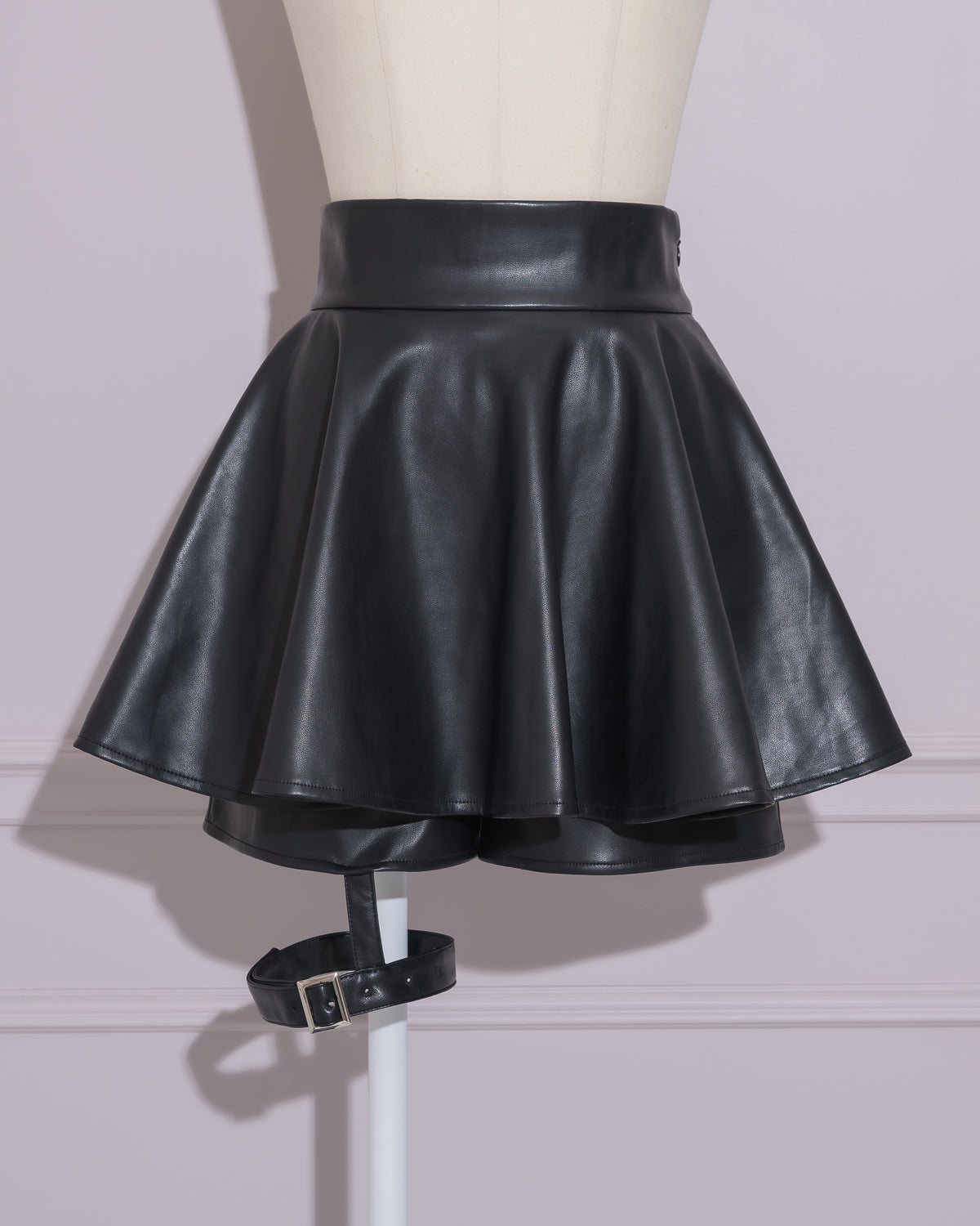 カラー:ブラック