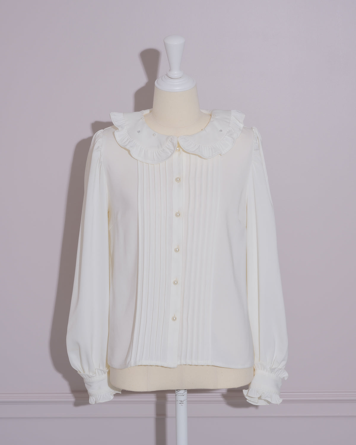 ビジューカラーピンタックフリルブラウス