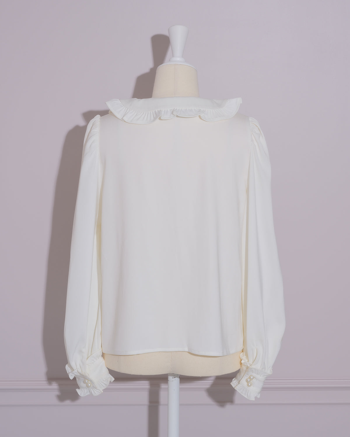 ビジューカラーピンタックフリルブラウス