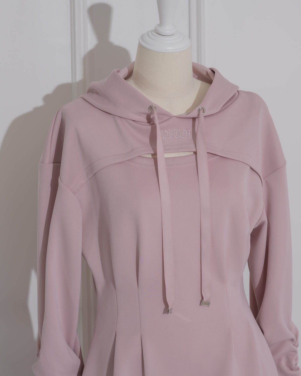 カットアウトボンディングパーカーワンピ