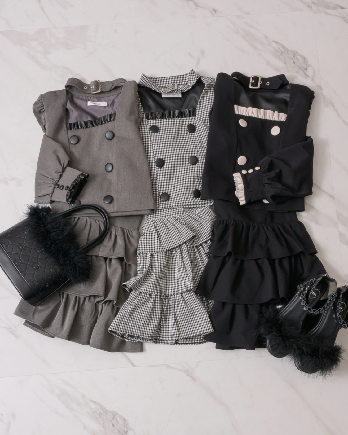 チョーカーベルトフリルトップス