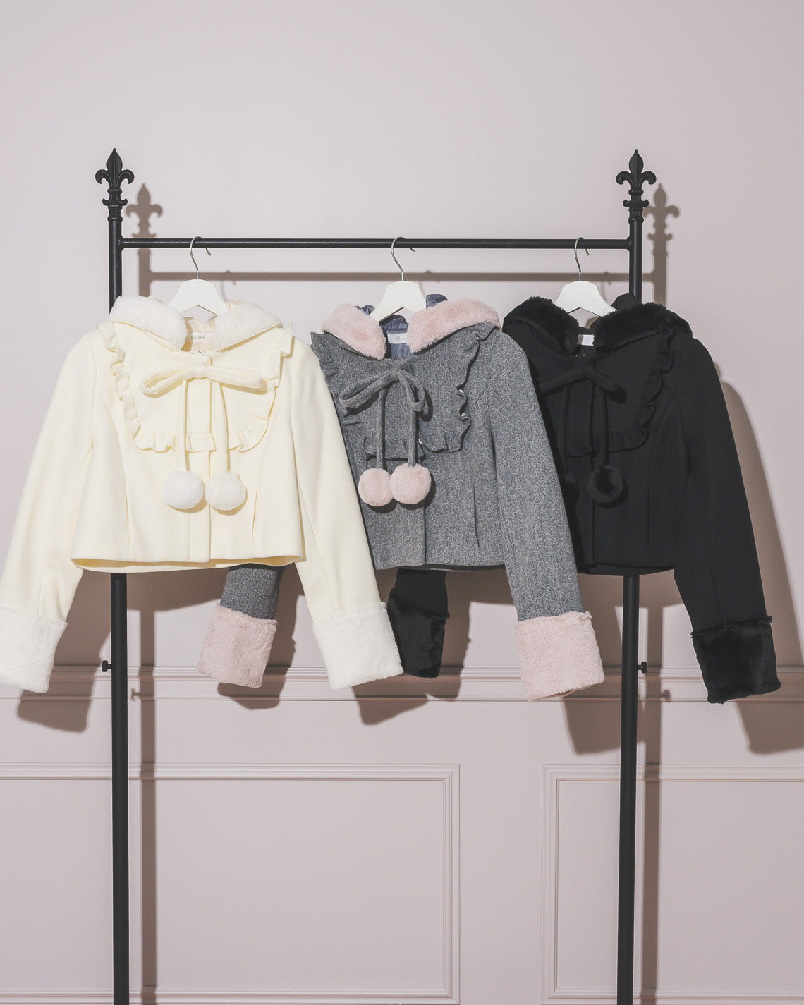 ファーリボンヨークフリルショートコート – pium