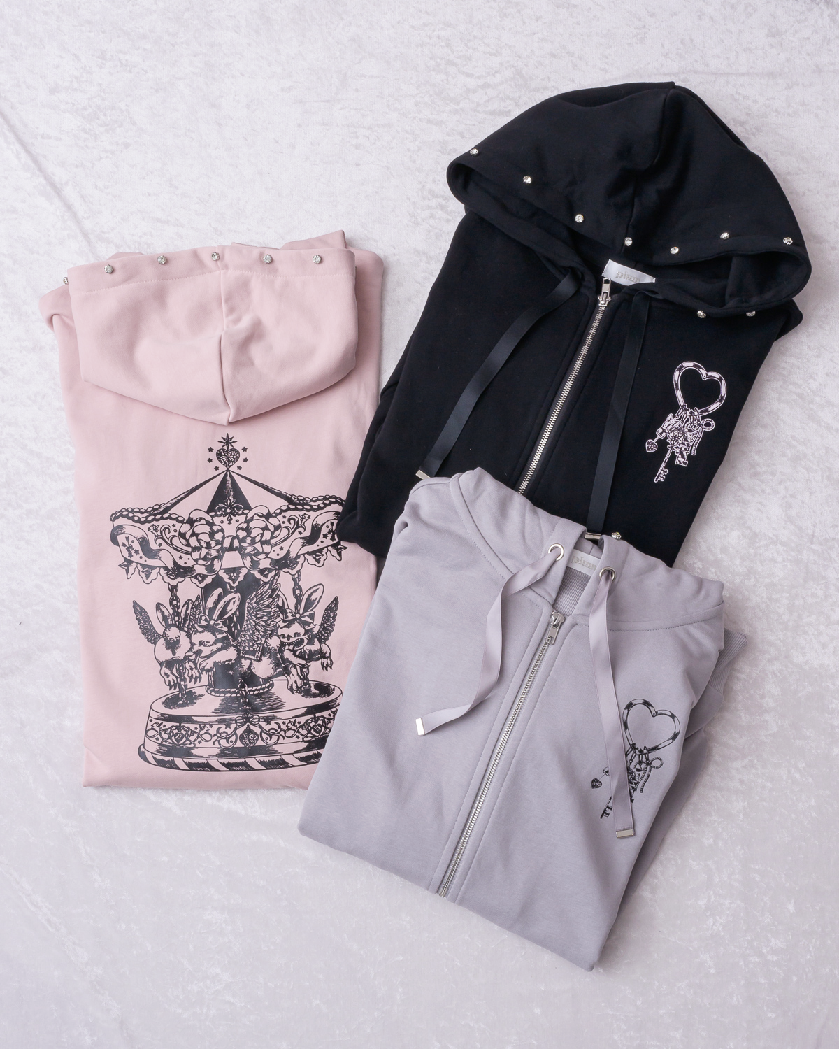 pium bunny go round オーバーサイズジップパーカー